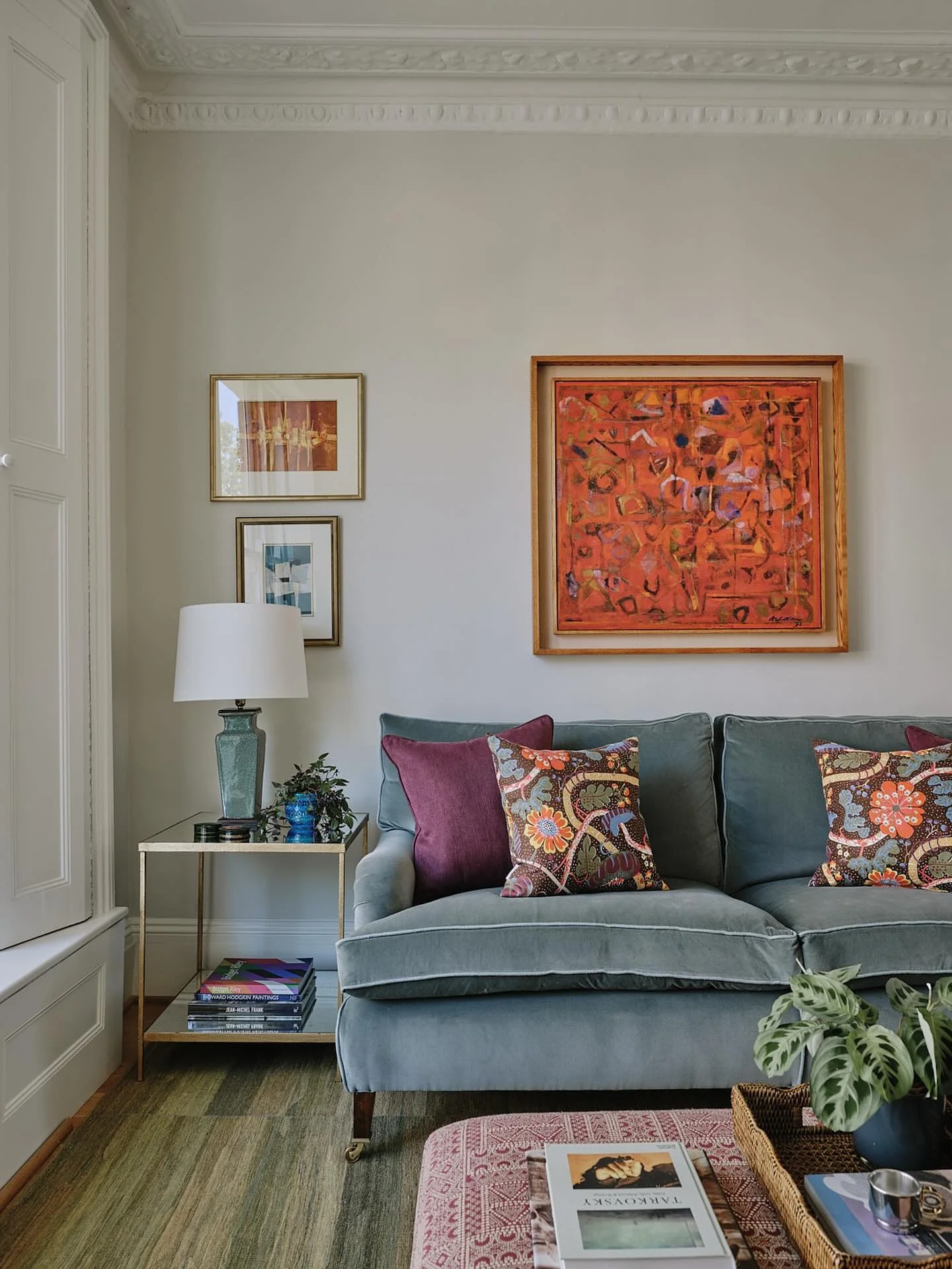 Hot colours on a cold night. The clients&rsquo; bold art collection was the starting point for the decoration of the sitting room in our Notting Hill townhouse project. 📸 @horwoodphoto #interiordesign #londonhouses #nottinghill #howwedwell #designin