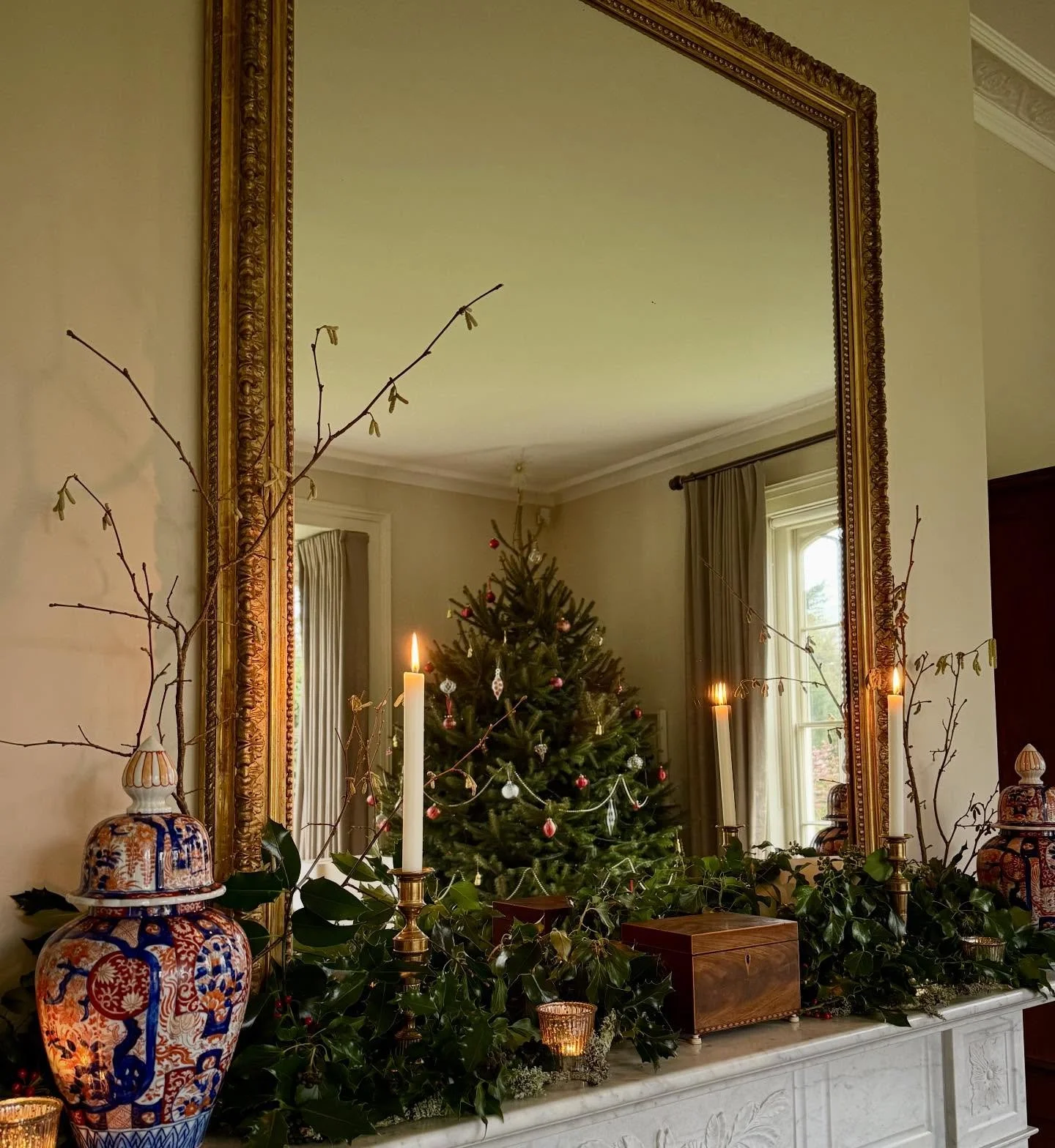 Merry Christmas from everyone at French-Brooks Interiors!  #interiordesign #christmasdecoration #interiorstyling #howwedwell #interiorsaddict