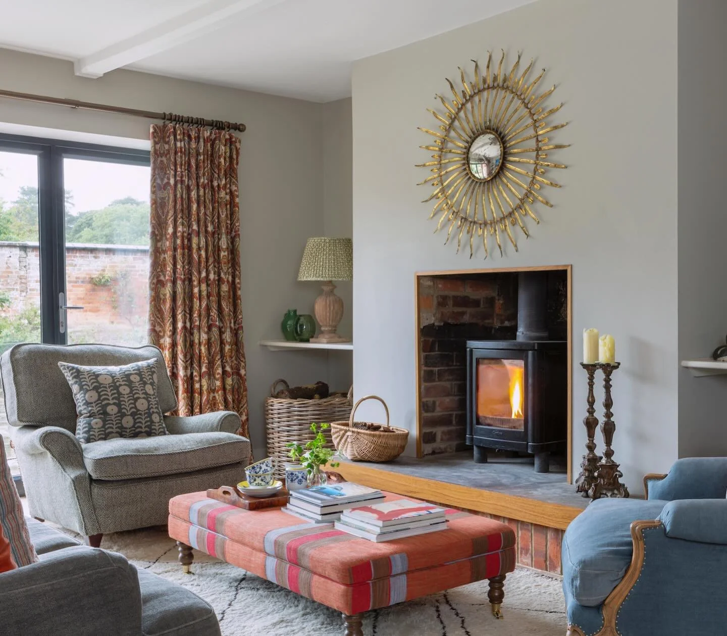 Warm vibes.  The snug in one of our country house projects. #interiordesign #previousproject #sittingroomdecor #countryhousestyle #designinspiration