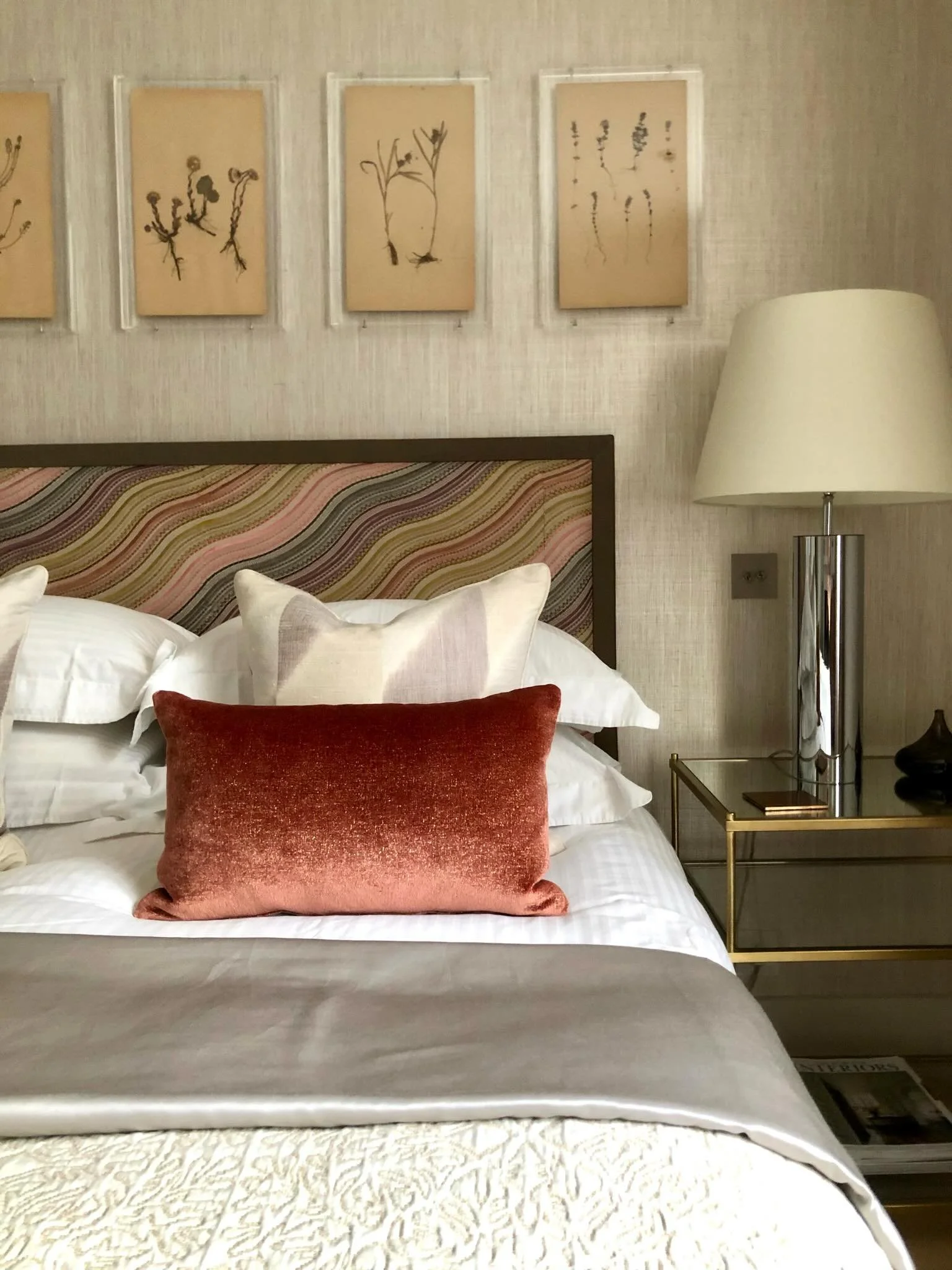 In the pink. There&rsquo;s a cosy yet glamorous Seventies vibe to this guest bedroom from one of our London projects.  #interiordesign #bedroomdecor #interiorsaddict #londonhouses #bedroomdesign