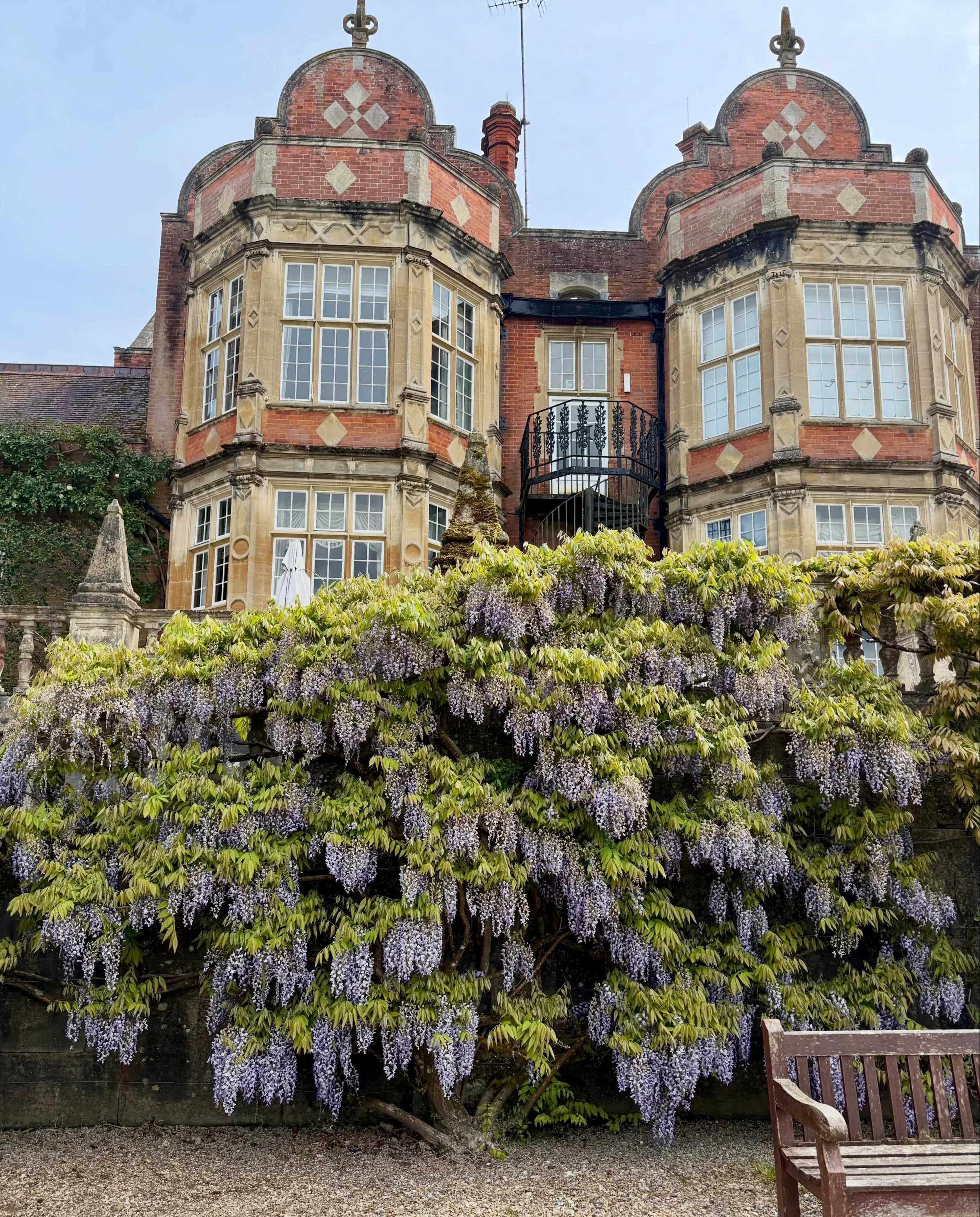 Arts &amp; Crafts on a grand scale @tylneyhallhotel, exploring the enormous gardens open for @nationalgardenscheme. The sprawling Dutch gabled buildings, built in 1898 for a South African diamond magnate, include a huge ornate water tower and are sur