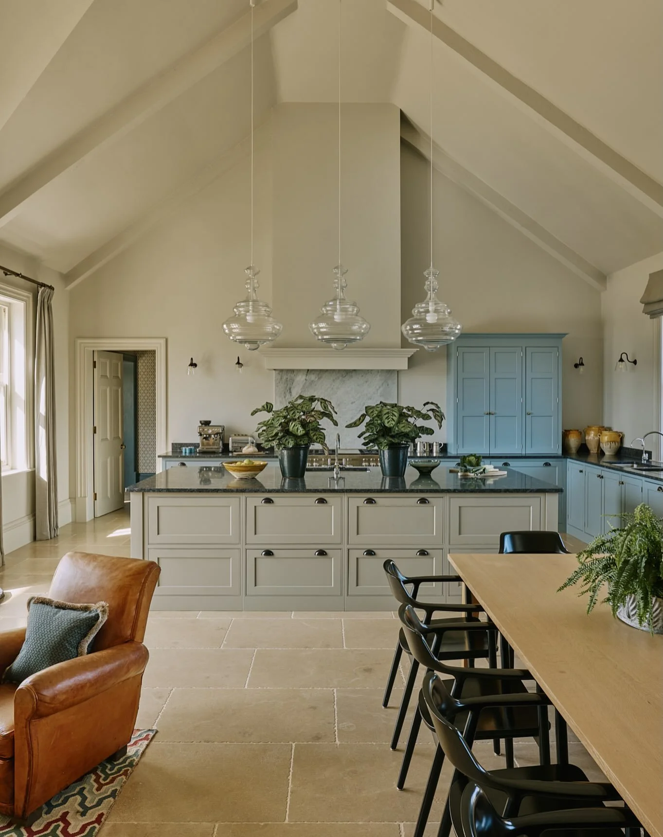 Thanks to @thelistbyhouseandgarden for featuring our work.  #kitchendesıgn #countryhousestyle #howwedwell #cotswoldslife #kitcheninspiration