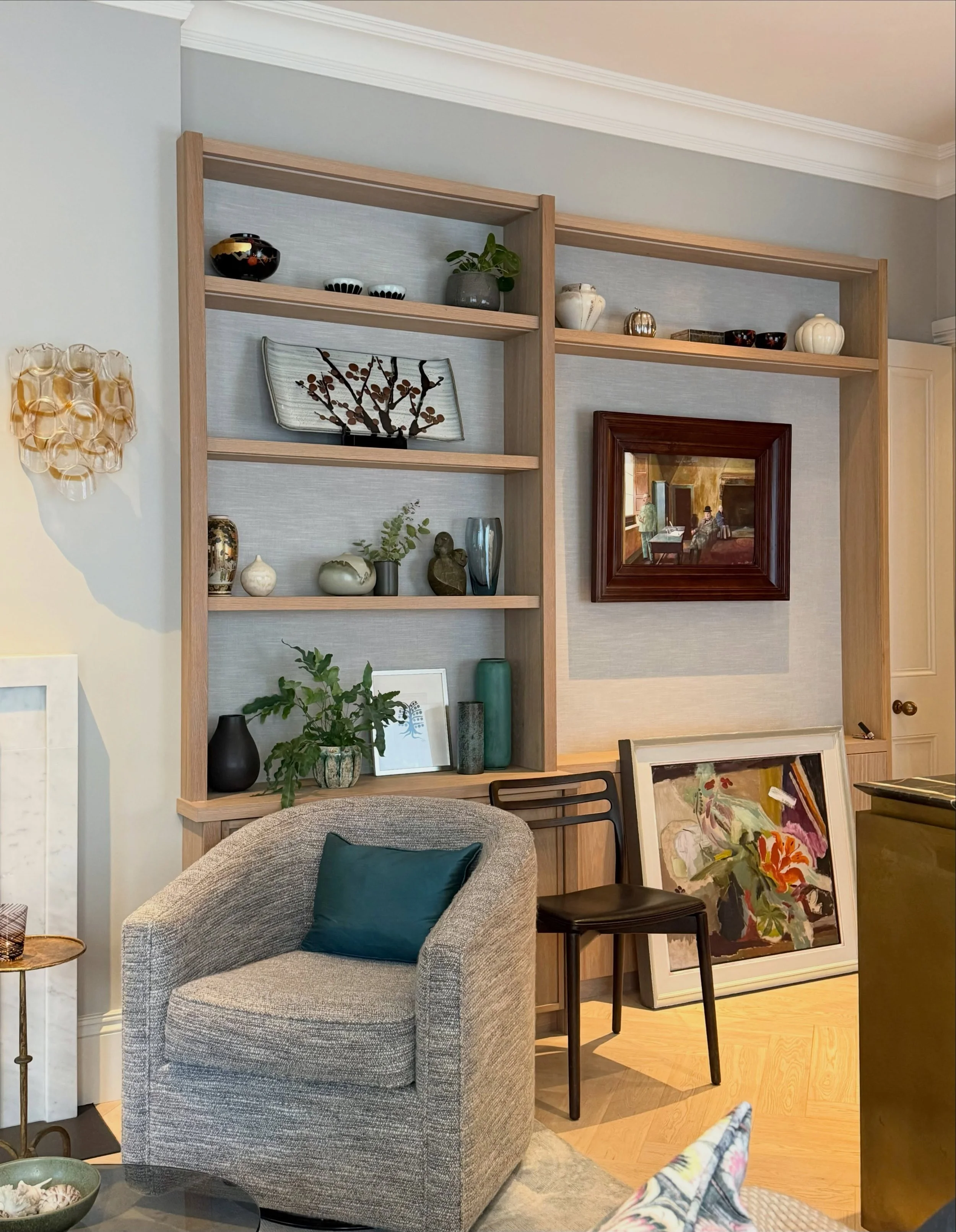 Good day&rsquo;s shooting. Thanks @horwoodphoto for taking fantastic images of our Chelsea apartment project - looking forward to sharing them! #interiordesign #londoninteriors #madeinchelsea #interiorsphotography #londonstyle