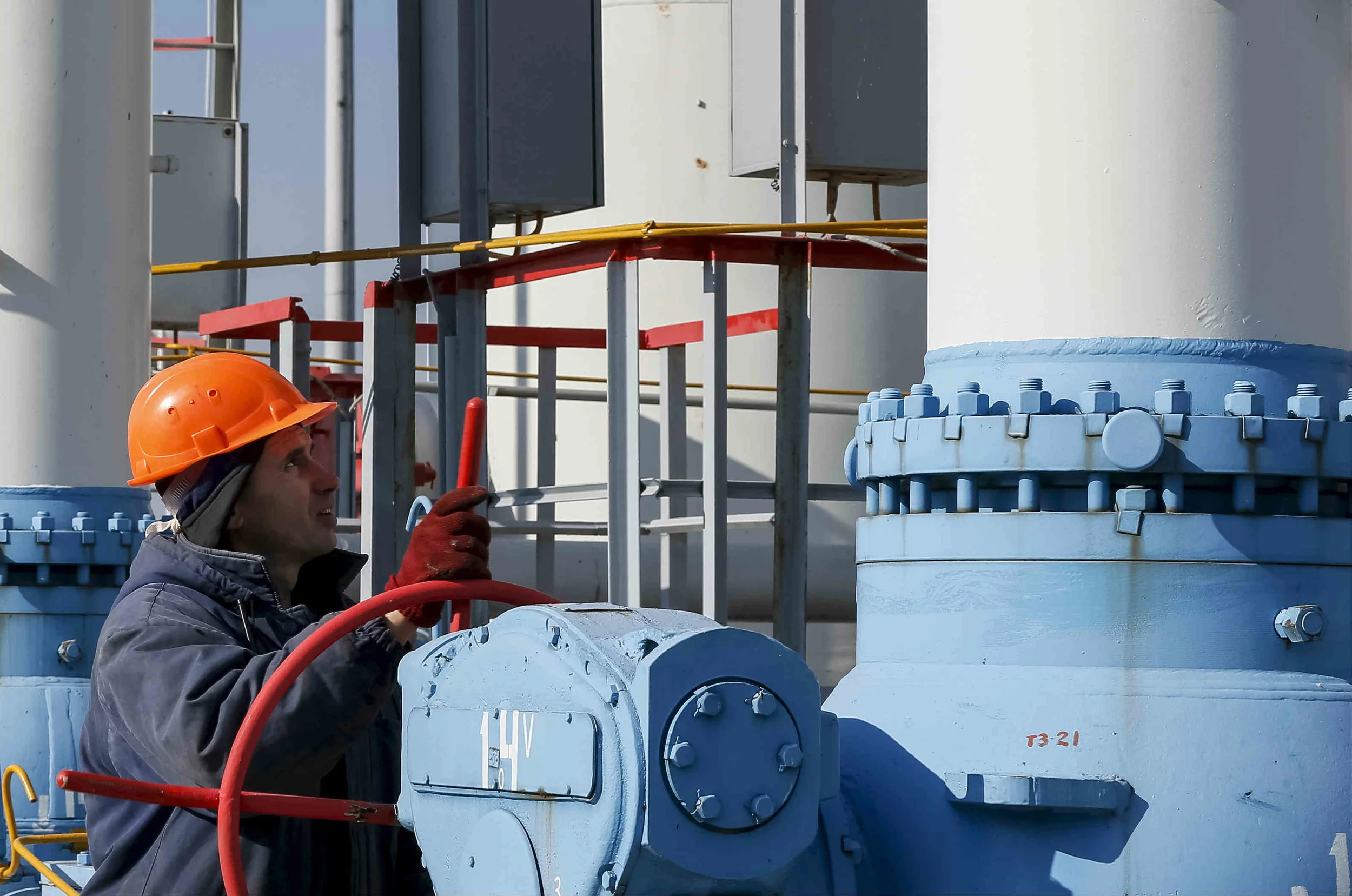 20151028ukraineeconomylarge.jpg