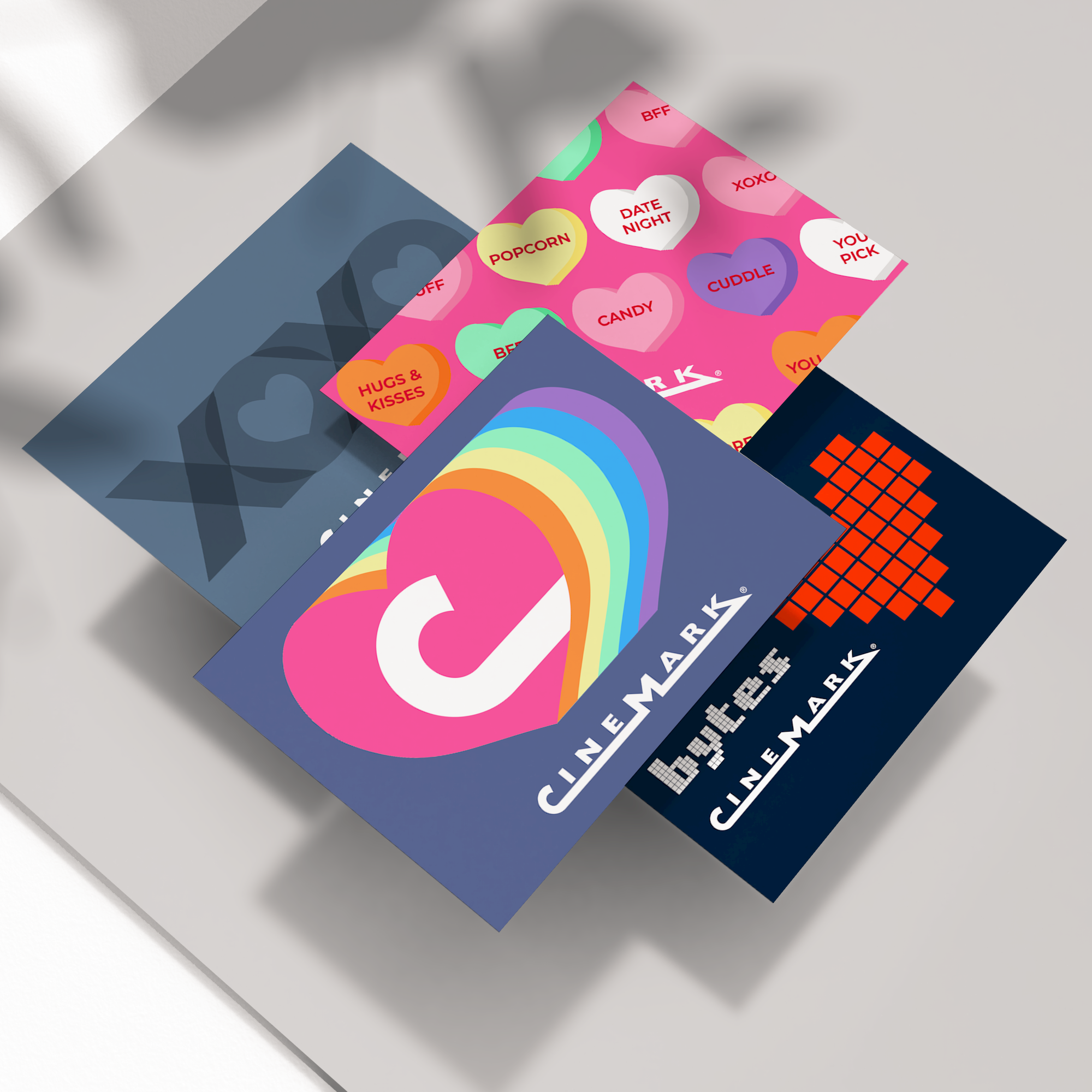 Mockup_Close-up_View_Pages.png