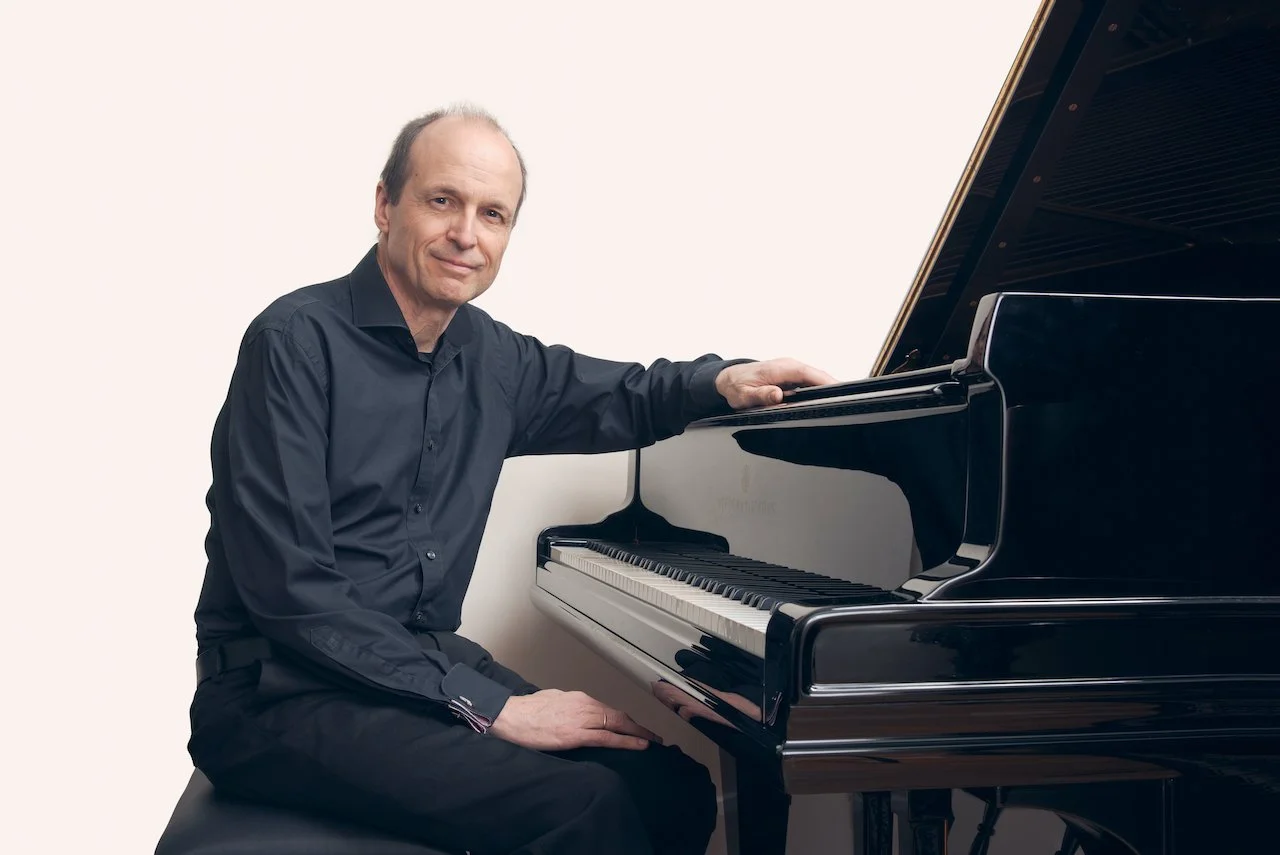 Frith at piano 3 20.24.51.jpeg