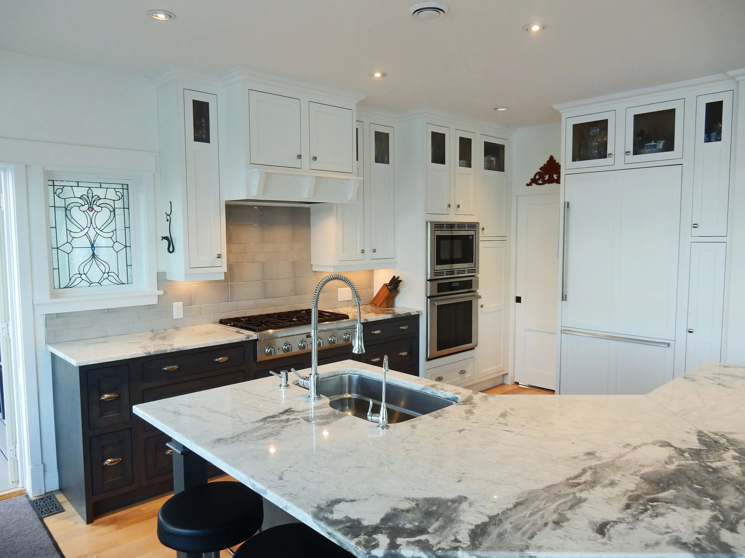 Kitchen_3.jpg