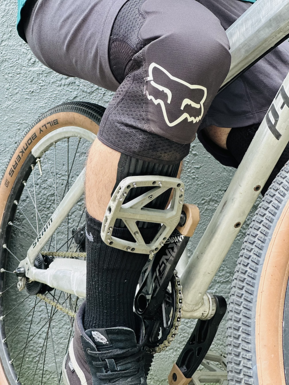 ProtecShin MTB shin guard 4.png