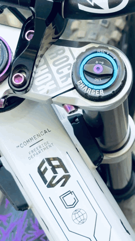 GIF image-4681-BF5D-60-0.gif