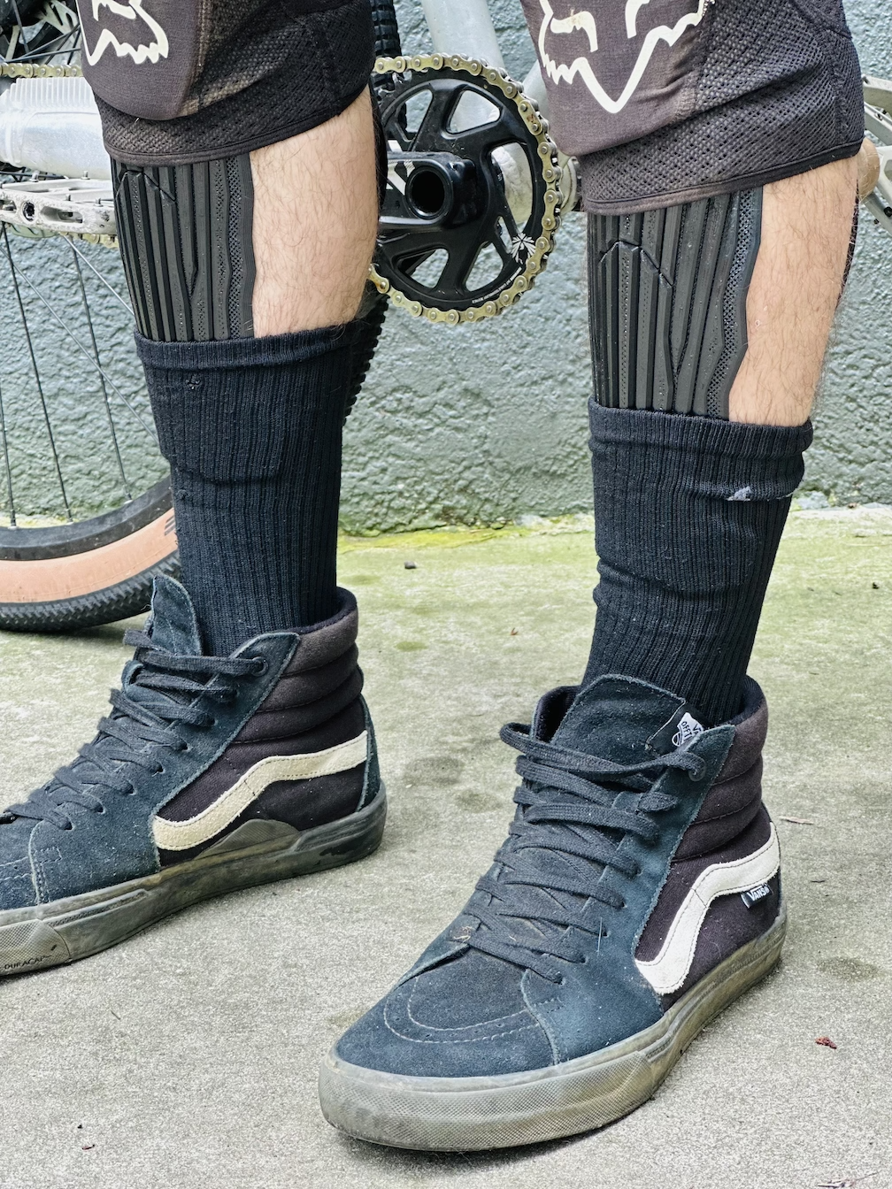 ProtecShin MTB shin guard 2.png