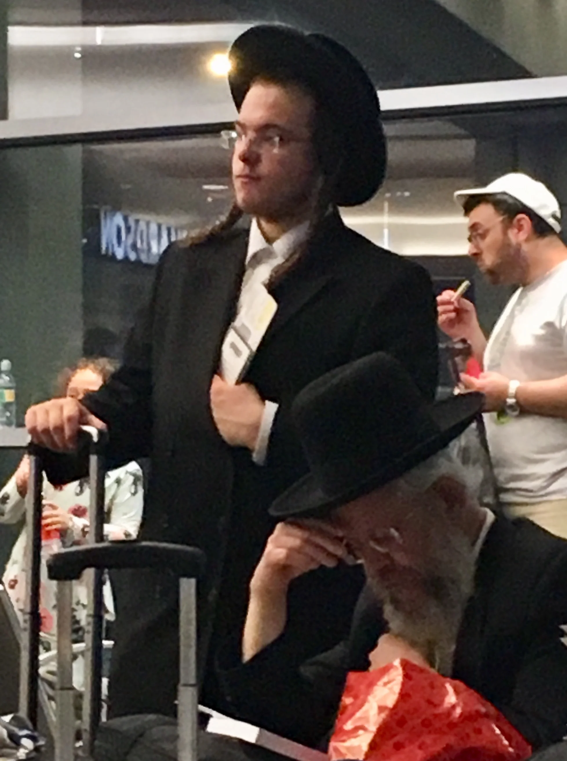 Hassidic Jews in airport.jpg