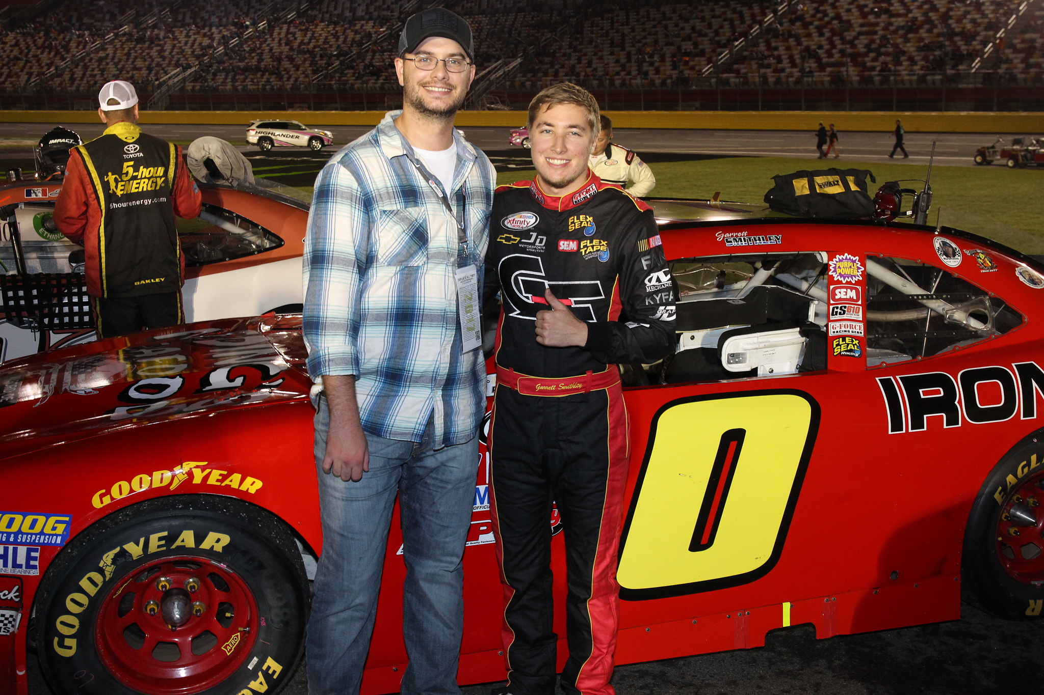 SMITHLEY FINISHES 23RD IN THE DRIVE FOR THE CURE 300