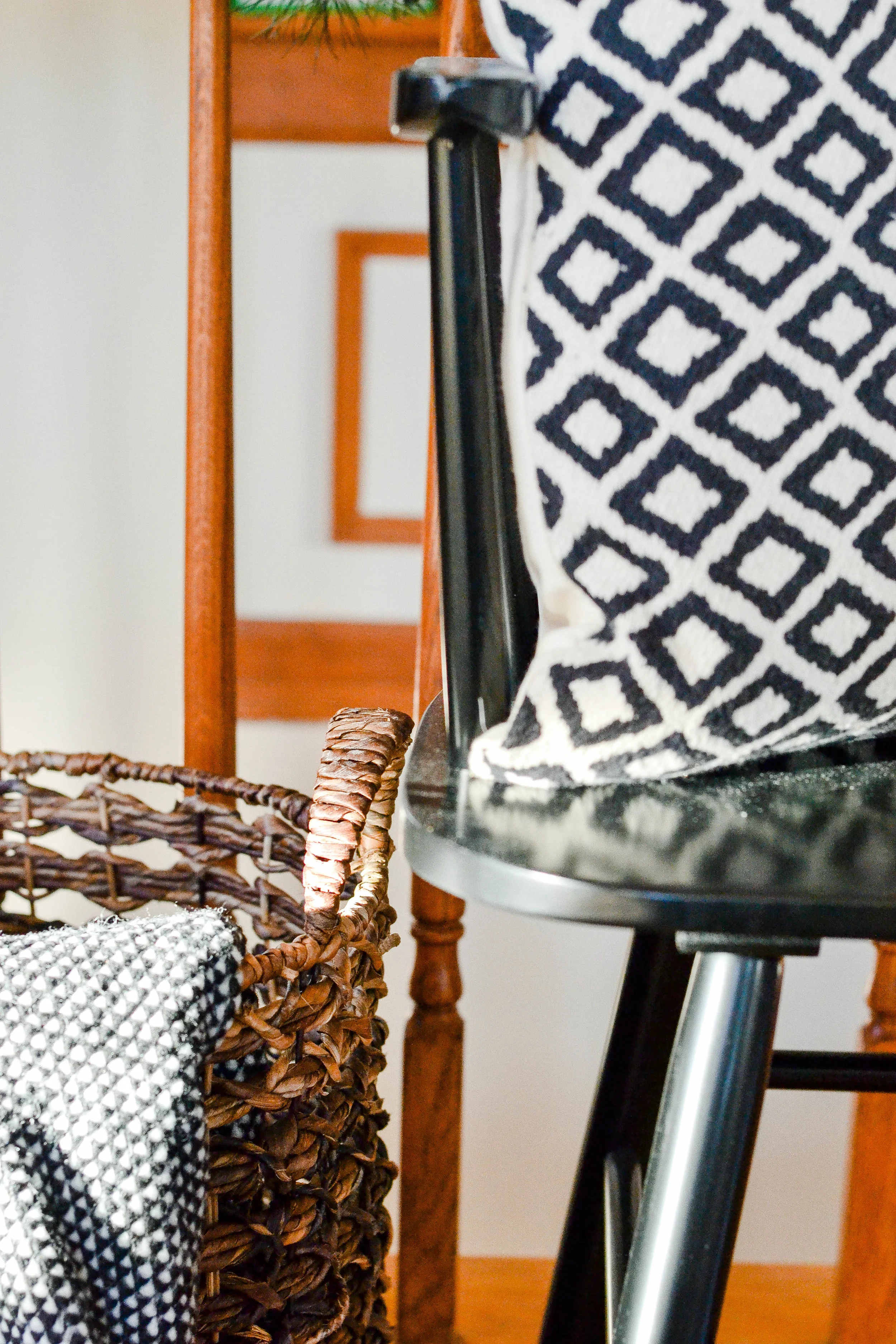 Blackandwhitetexturedecor.jpg