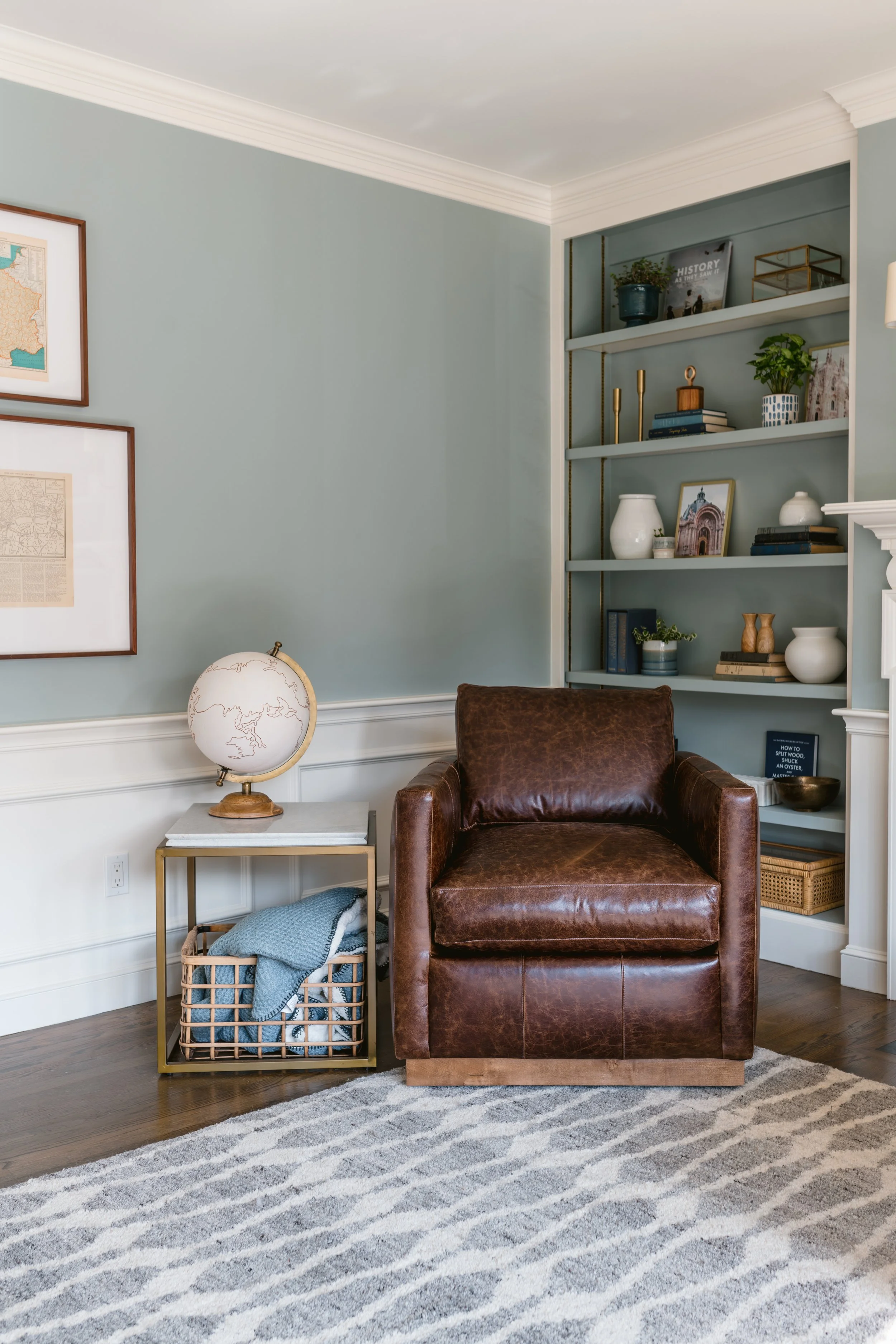 6Stafford_SittingRm_DiningRm_144657.jpg