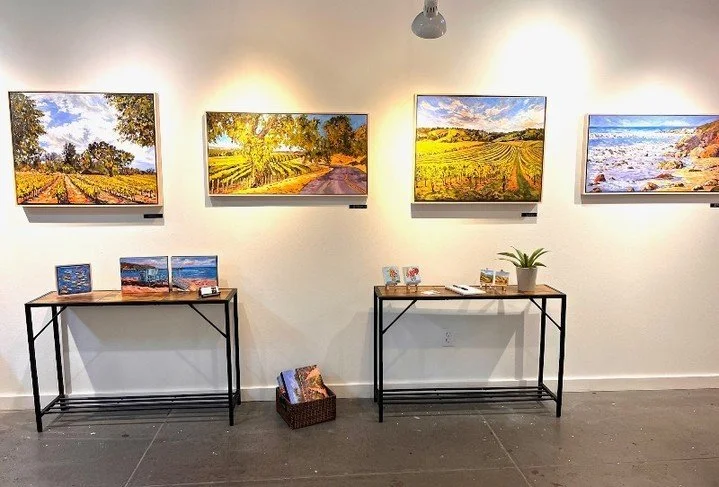 Autumn Art Light
I love how the light in October starts to change and becomes softer and more romantic. The afternoon light on the hills, the long shadows and the crisp air of autumn makes this time of the year so special. It brings anticipation of c