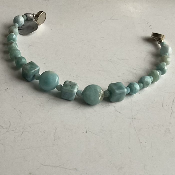 Larimar2BrcltOpen.jpg.jpg
