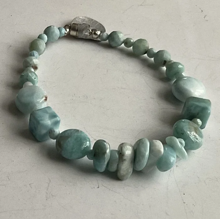 Larimar1BrcltClsd.jpg.jpg