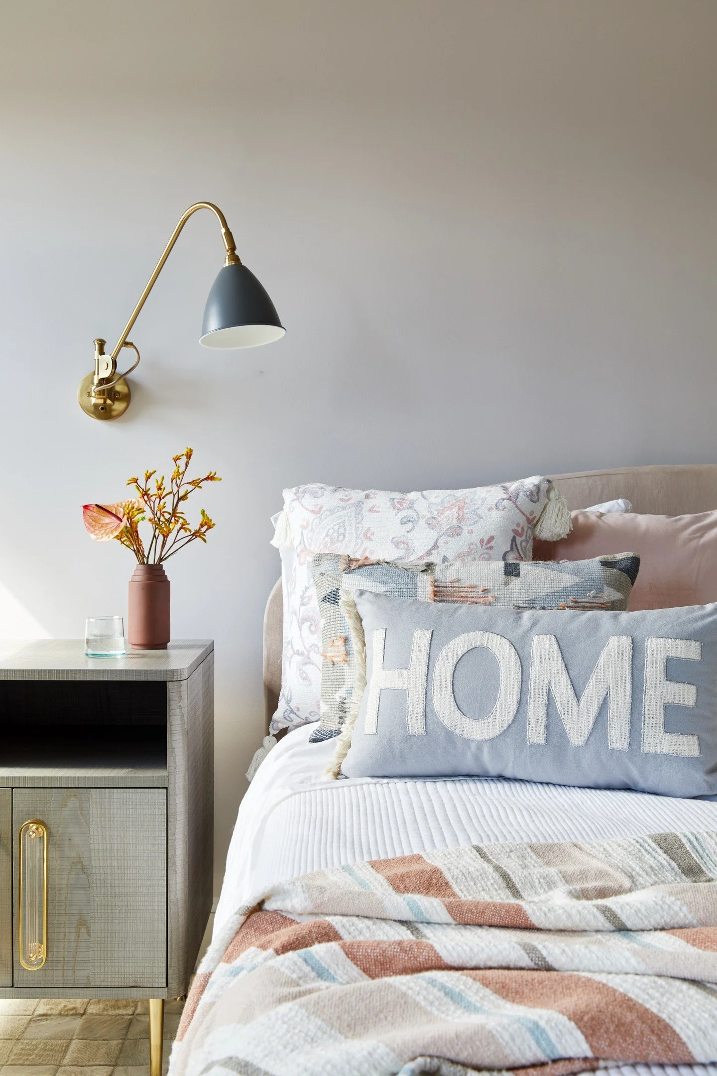 Kicking our feet cause we get to sleep in tomorrow 😍 #Towelspiration