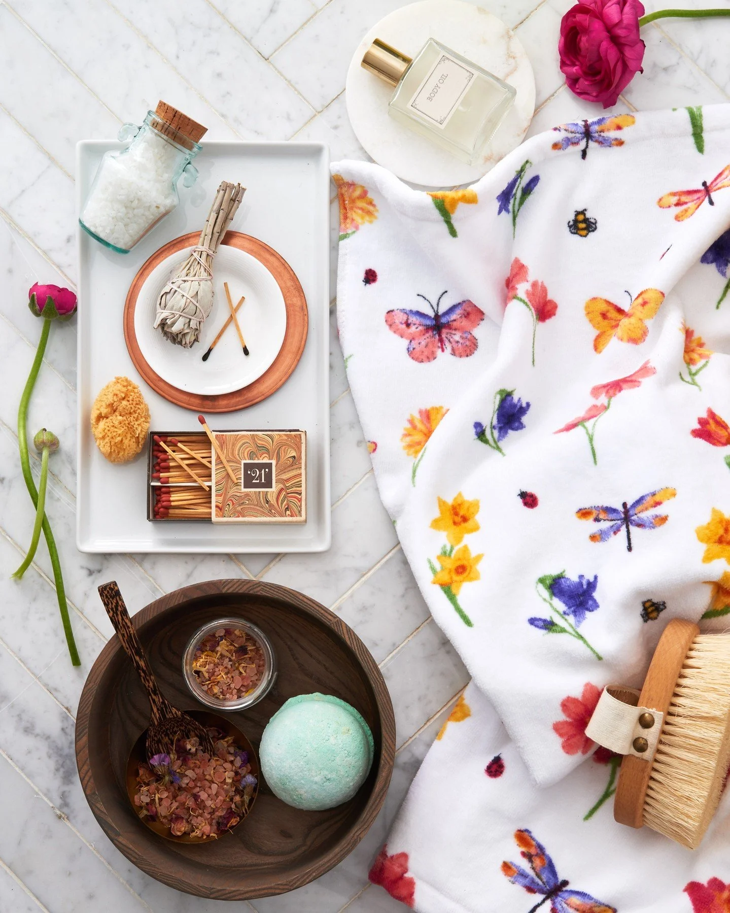 Making this spring our whole personality ✨🛀 #Towelspiration