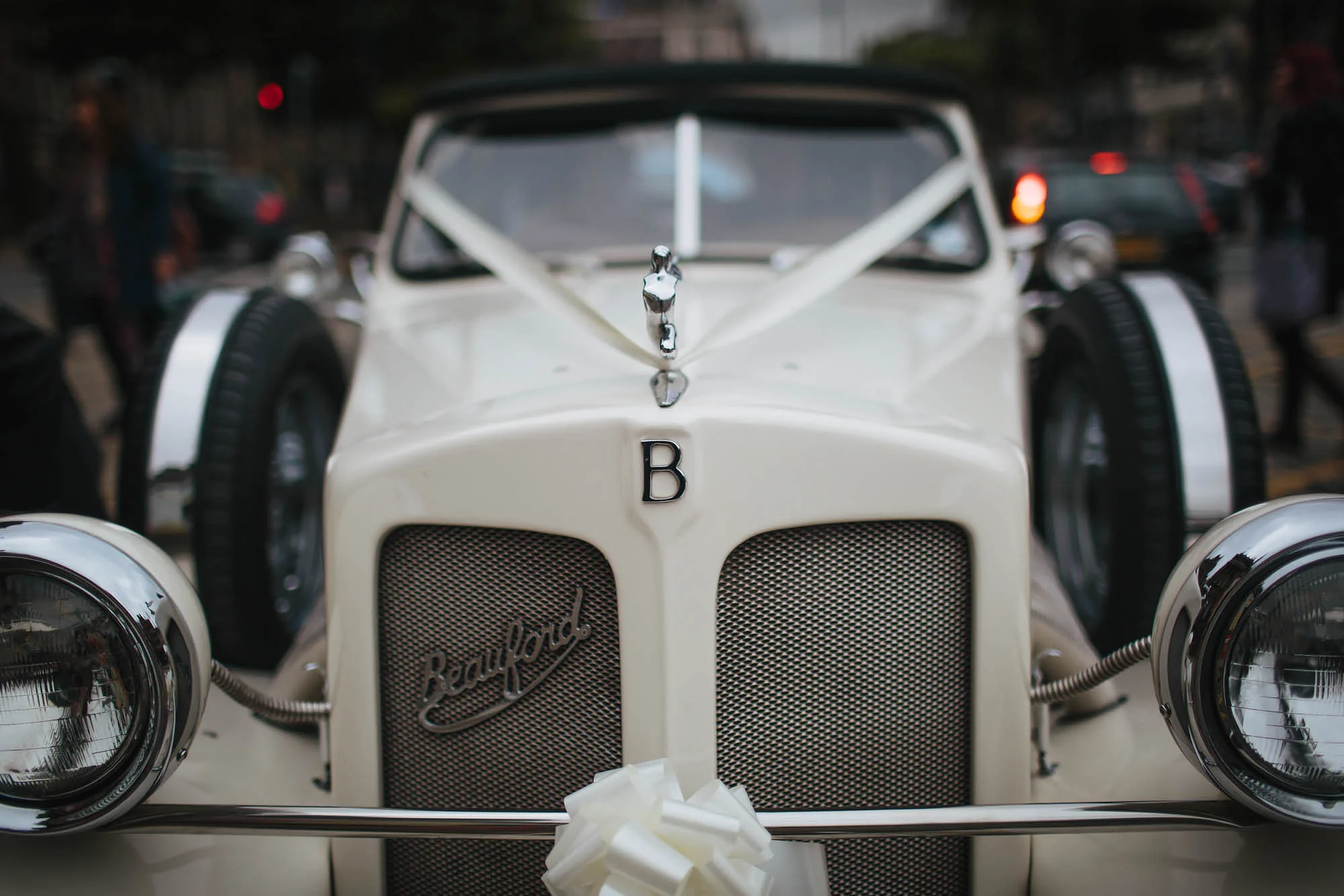 Wedding car at Leeds Town Hall