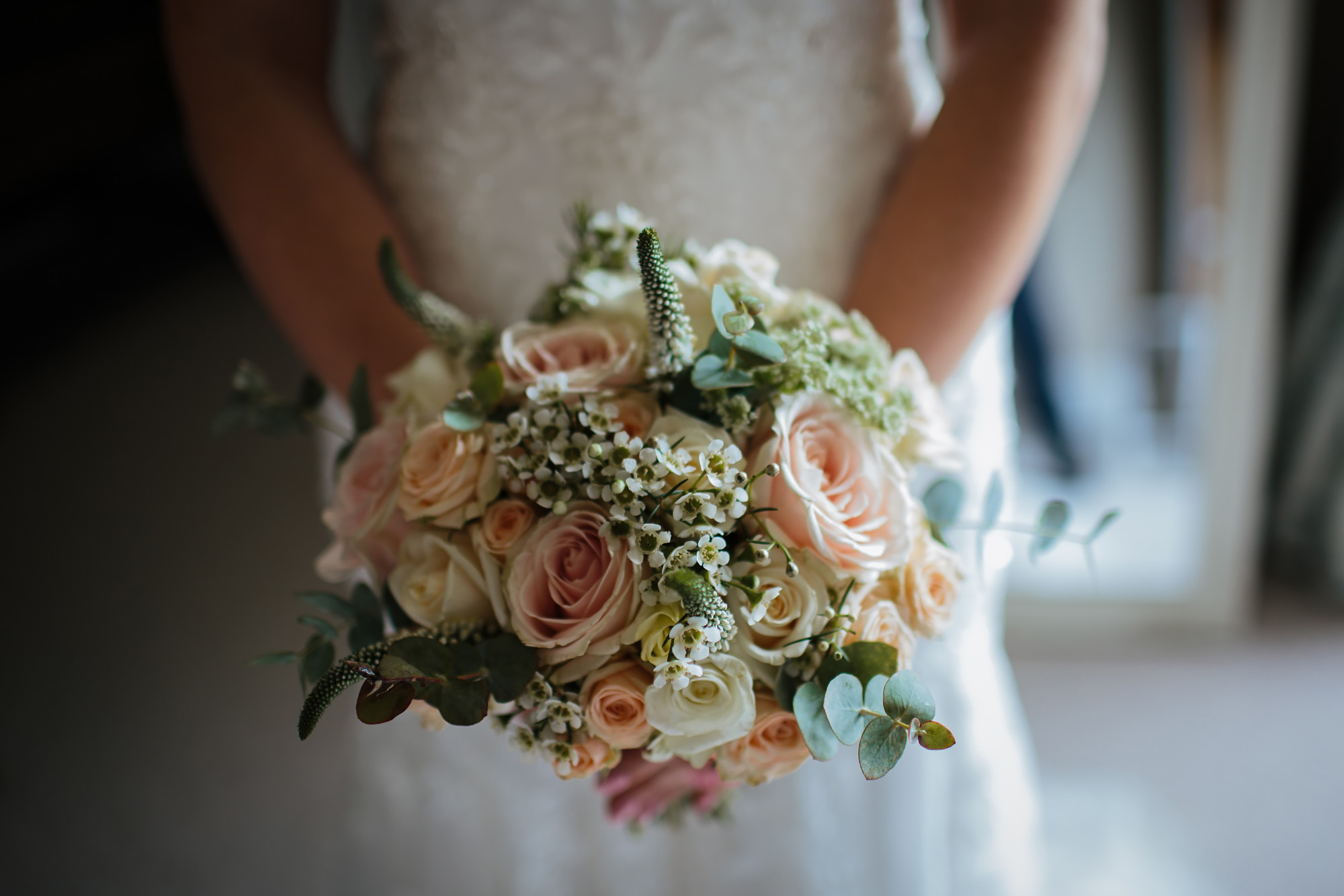 Close up detail of the brides flowers