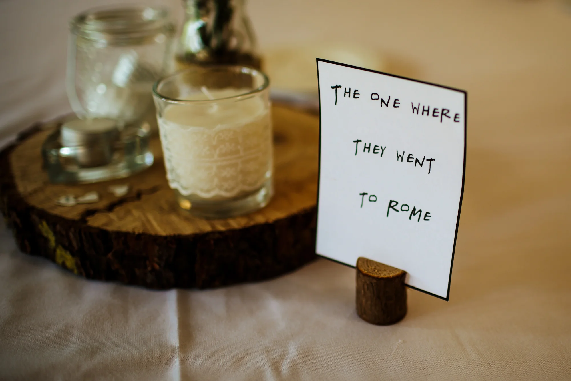 Friends wedding table decorations