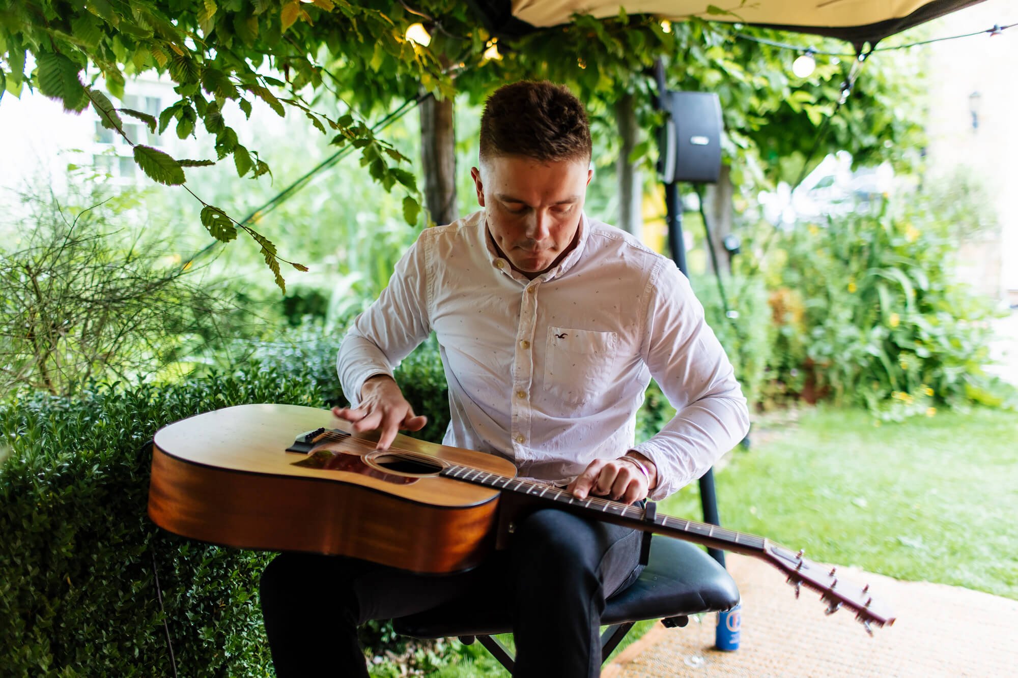 Acoustic guitar at a Kent countryside wedding