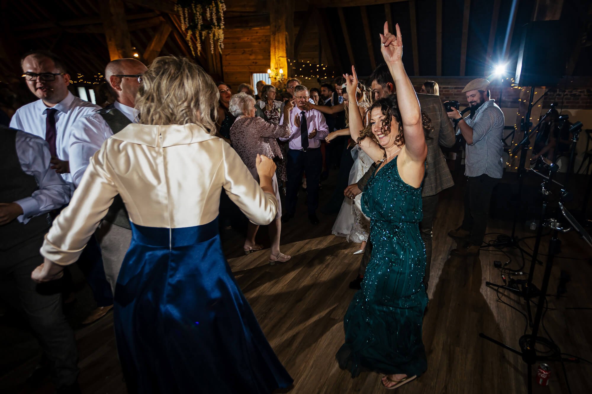 Dancing at a Barford Park Barn wedding
