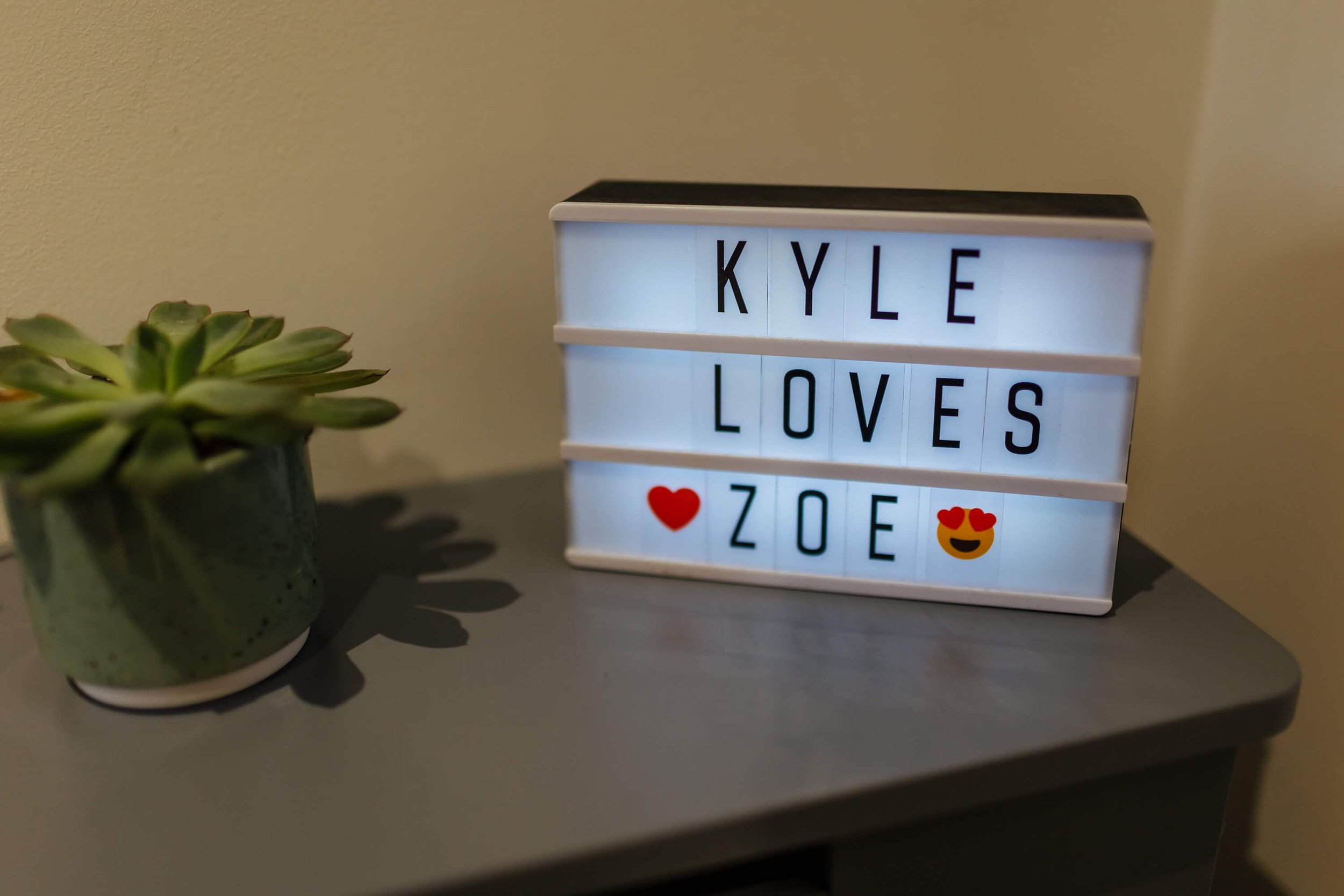 Love letters sign