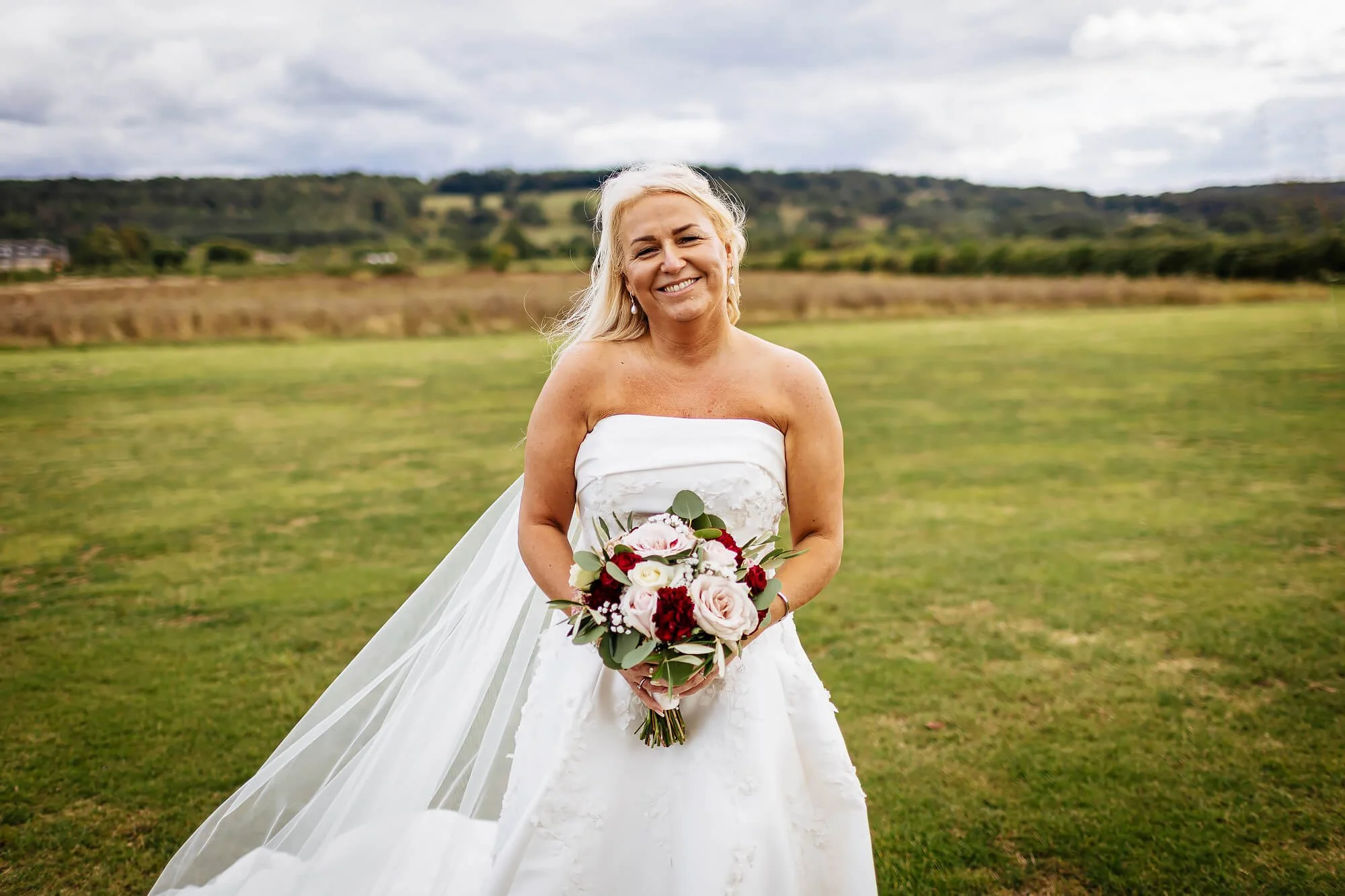 WharfedaleGrangeWedding-16.jpg