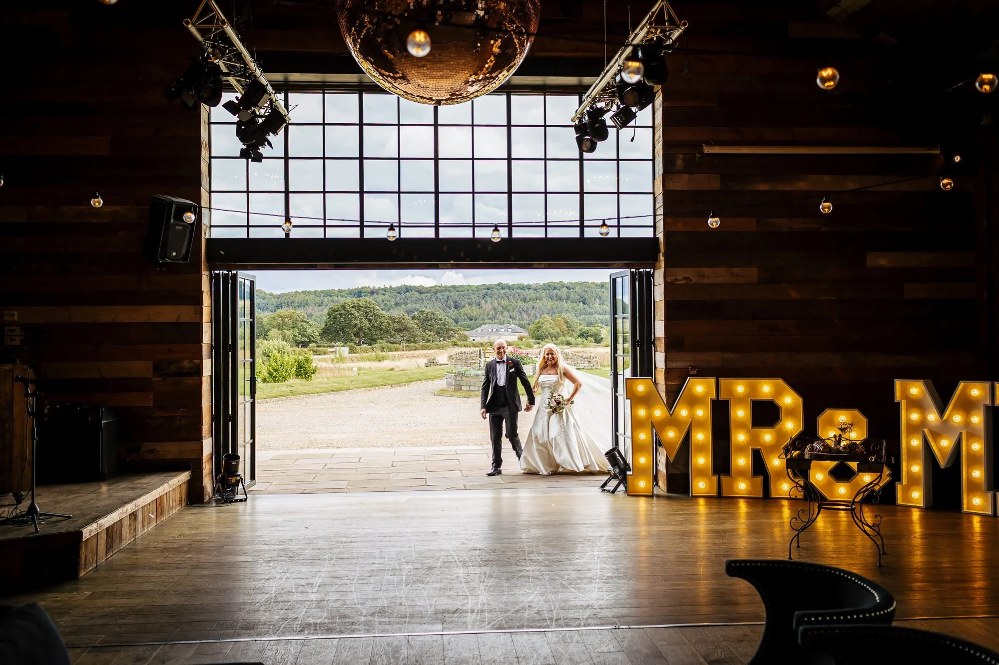 WharfedaleGrangeWedding-19.jpg