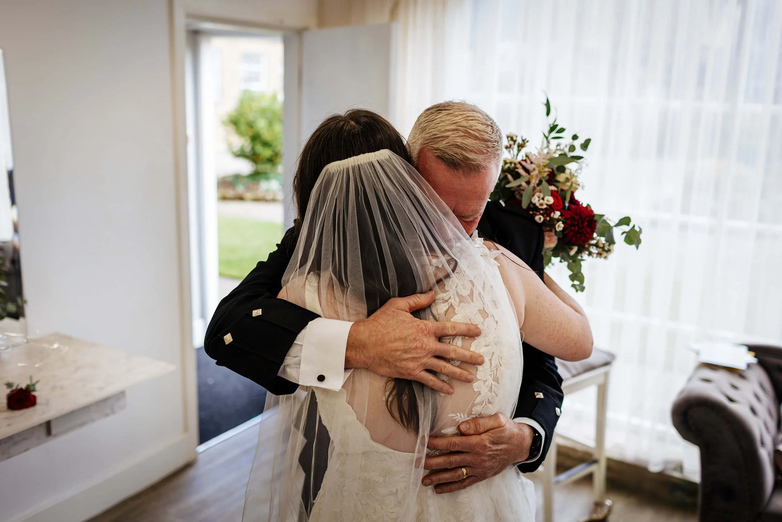 Bride's dad sees her for the first time on her wedding day