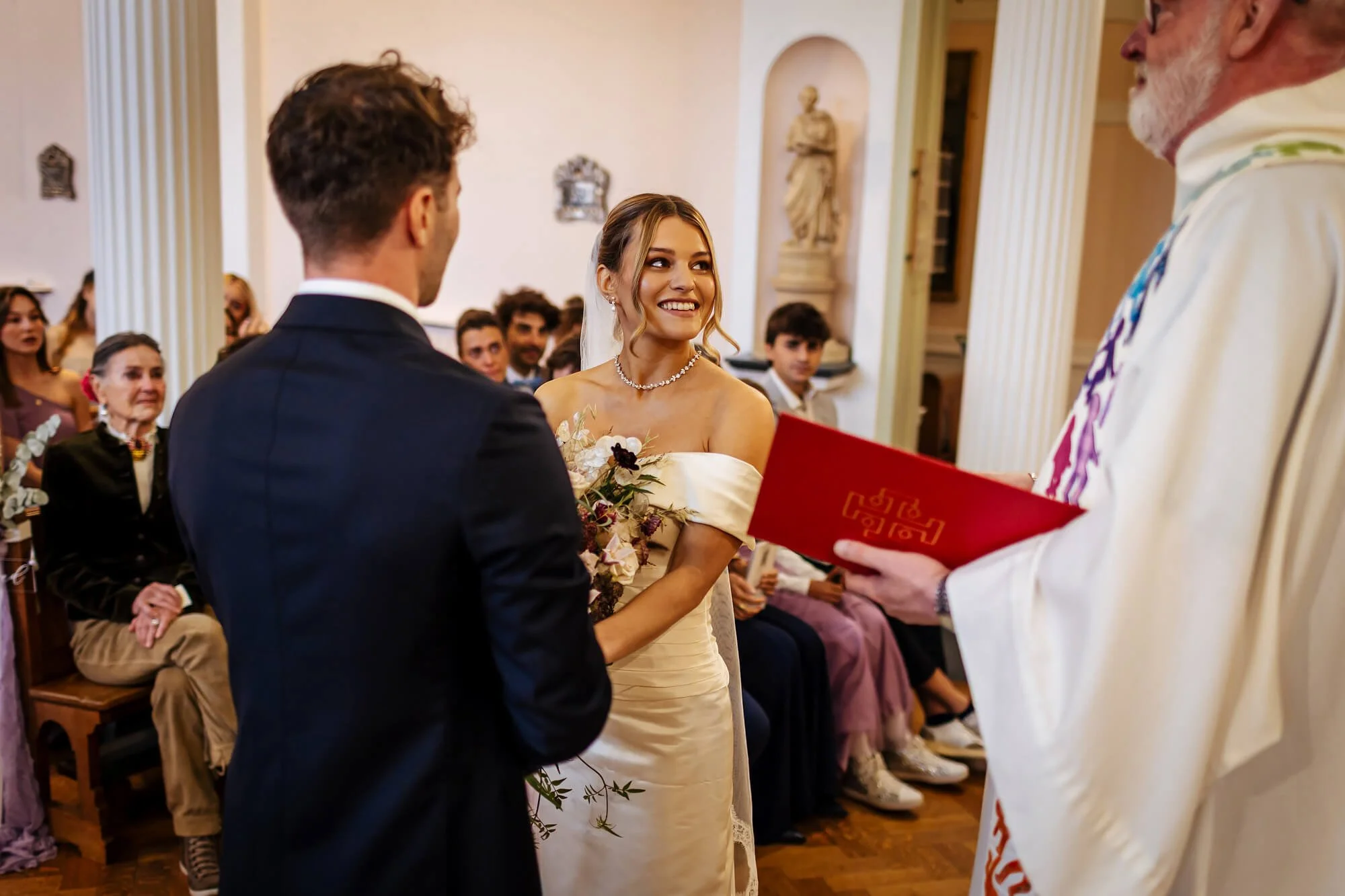BarConventWeddingYork-4.jpg