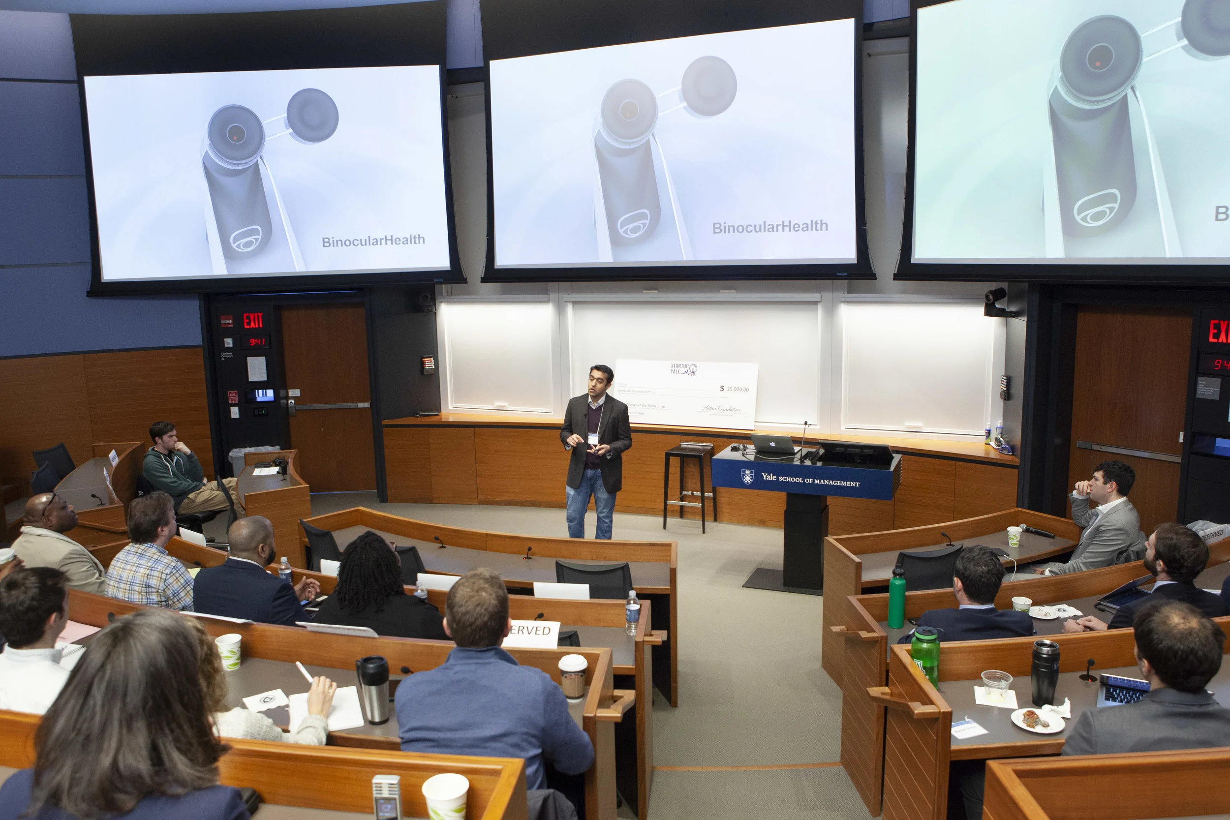 Binocular Health pitching for the 2018 Aetna Foundation Prize for Health Equity Innovation