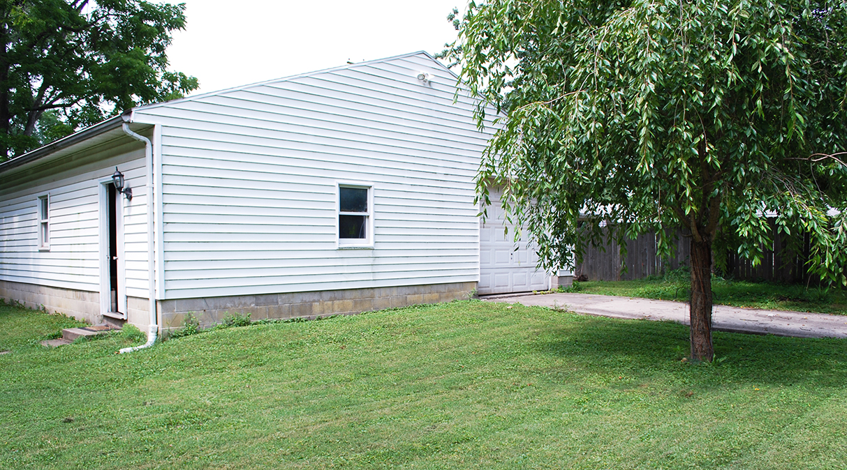 Yard 2.jpg