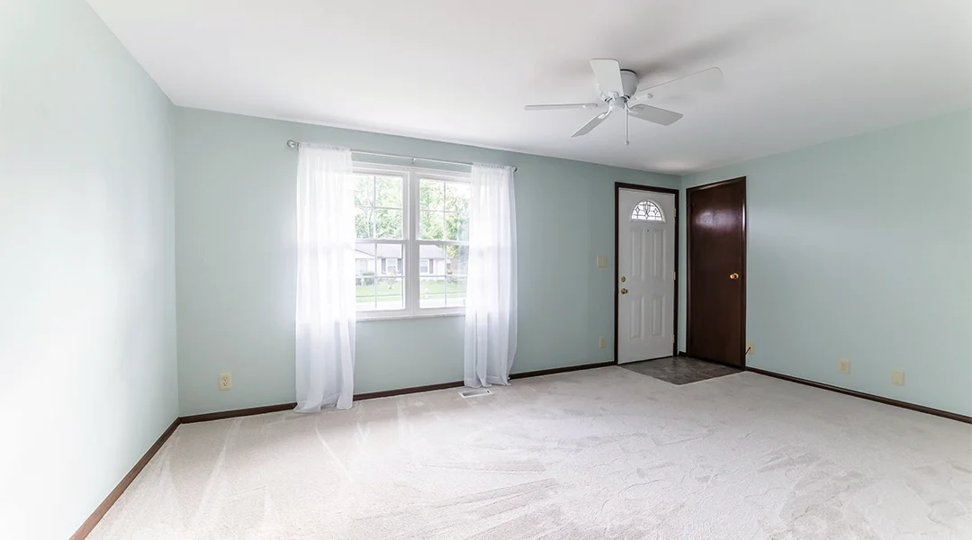 328 Amesbury-2.jpg