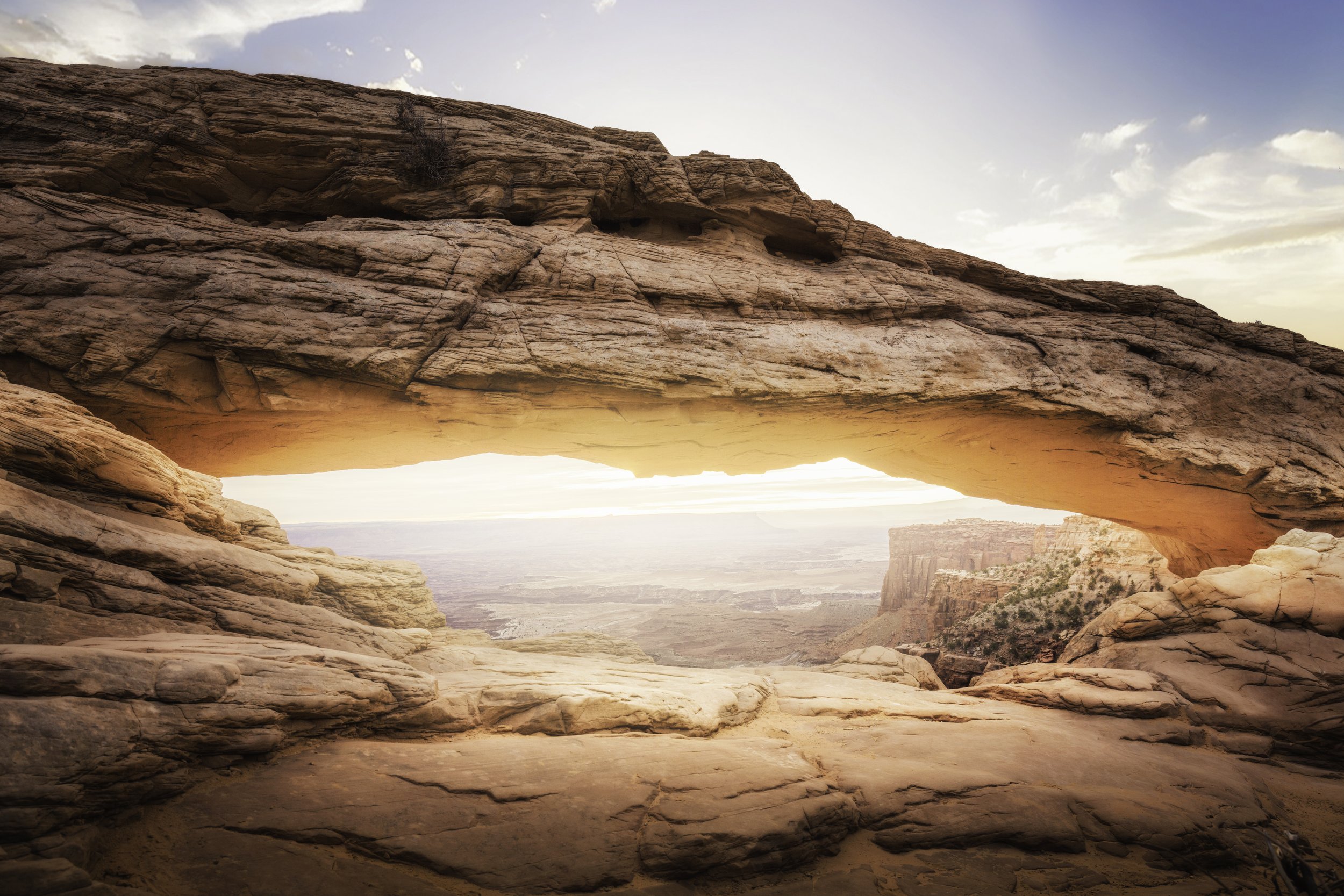 mesa-arch-sunsrise3x2.jpg