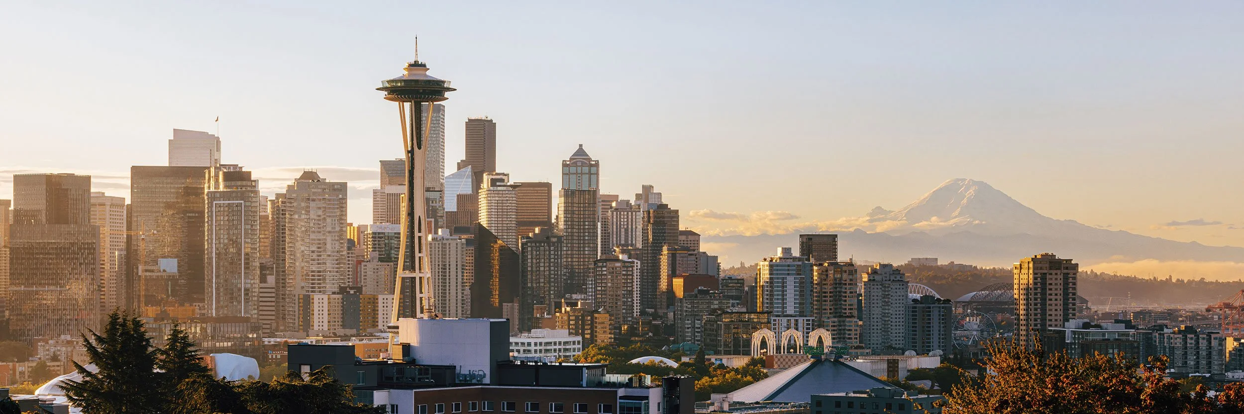 The Seattle skyline with Mount Rainier rising behind it, seen from Kerry Park, Washington, by Ryan L. Smith