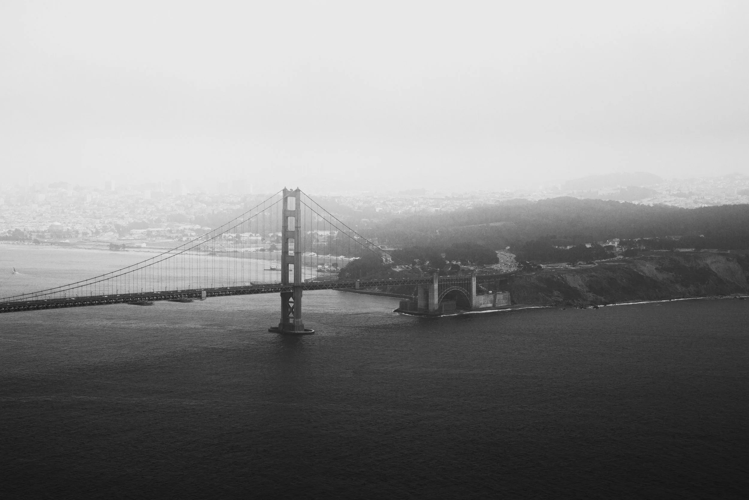 GoldenGateBW.jpg