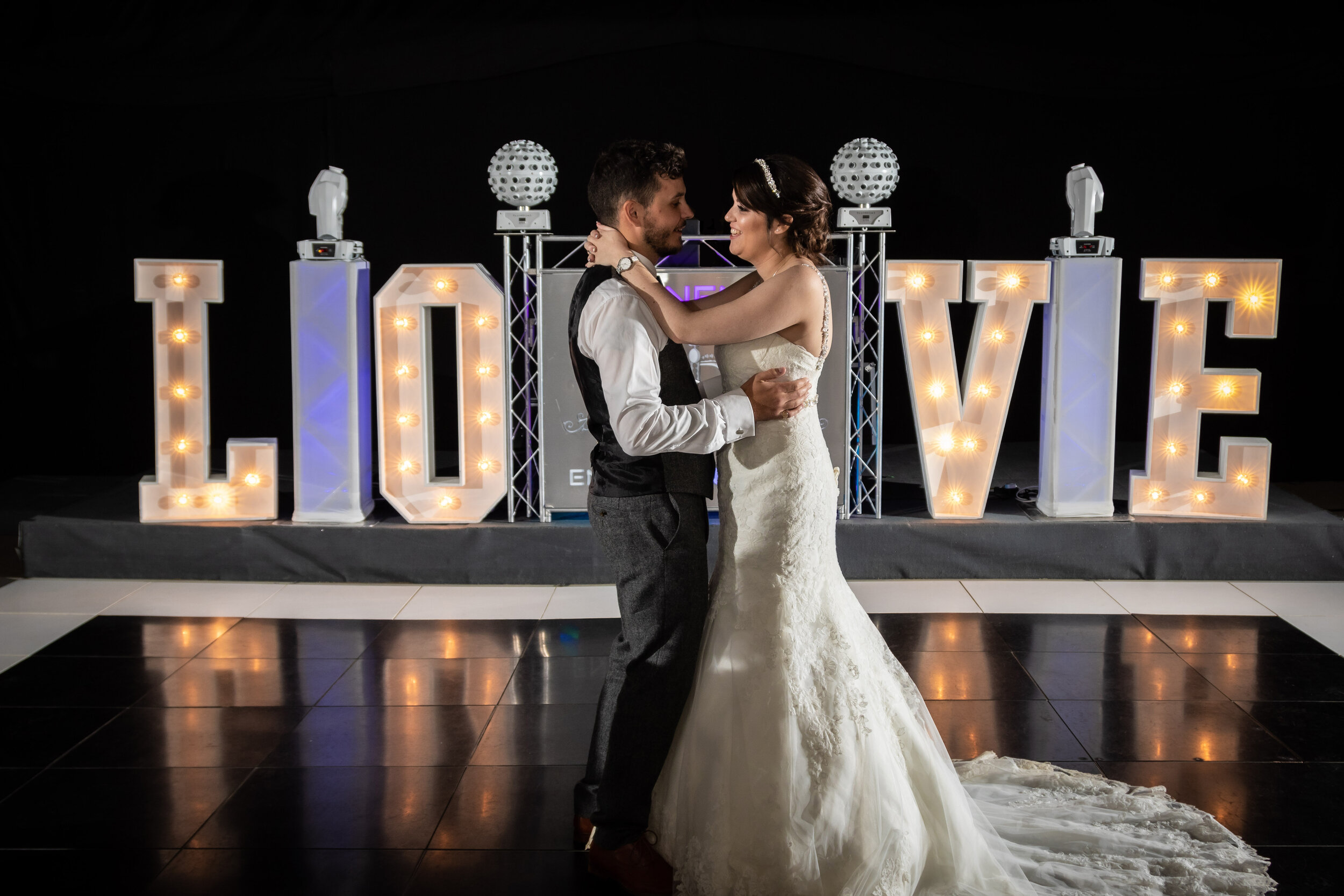 Love wedding photographer in Peterborough (Copy)