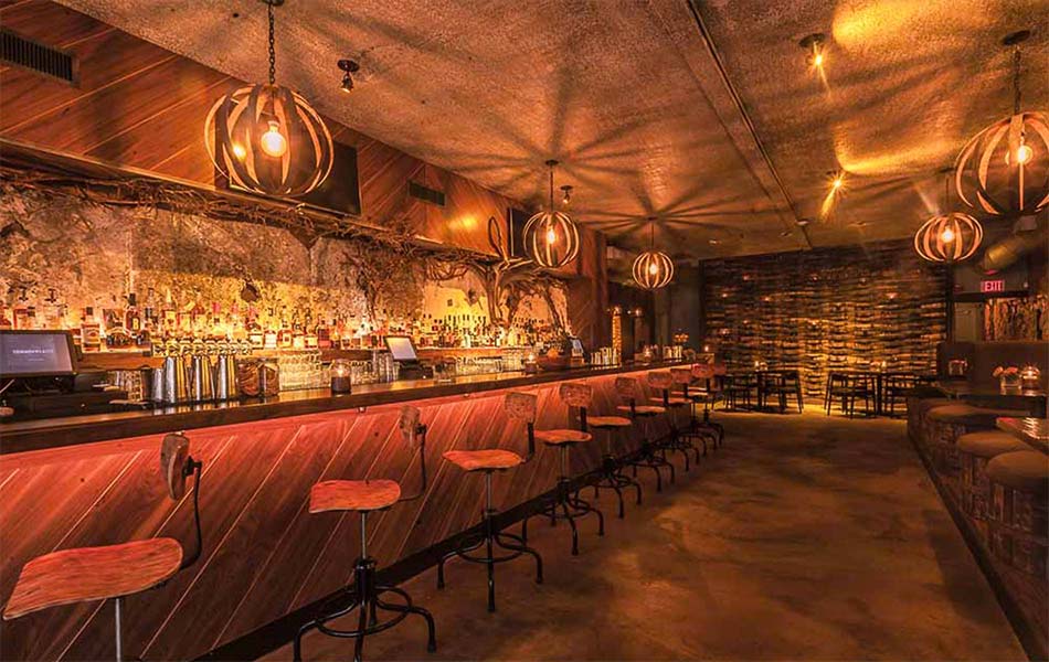 commonwealth-bar-4.jpg