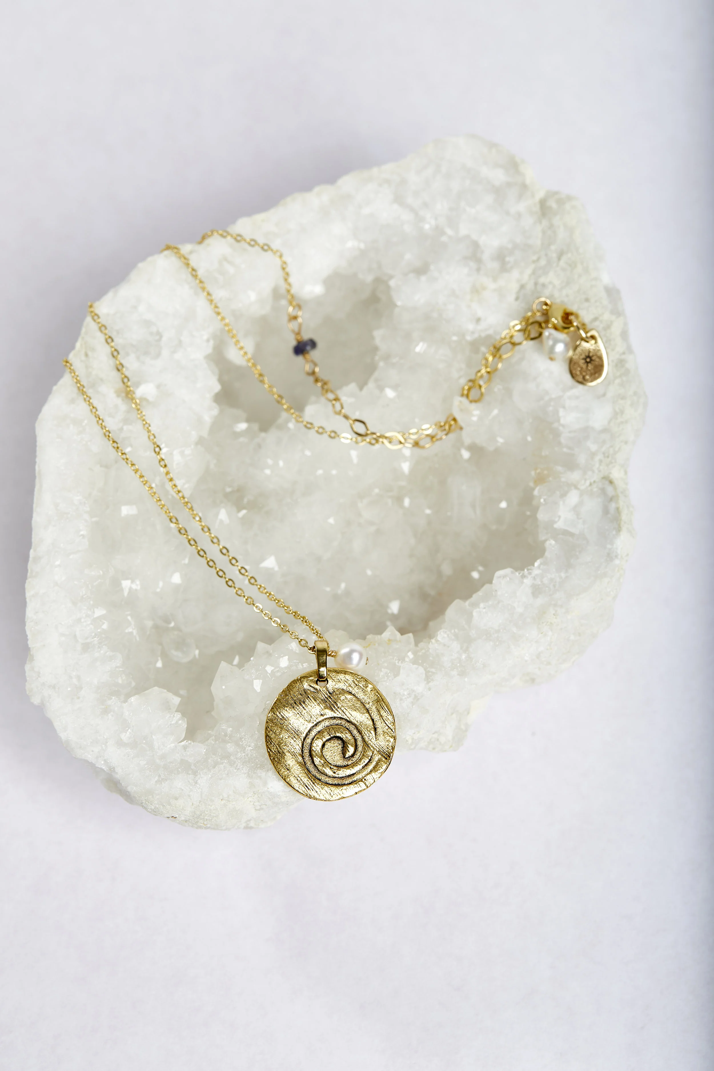 wave spiral necklace .jpg