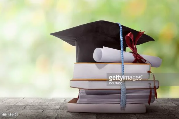 April Scholarship Presentations, Chapter Meeting & Dinner