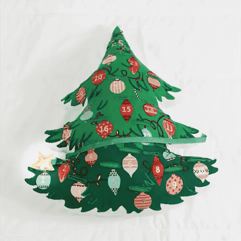 advent tree pillow.gif