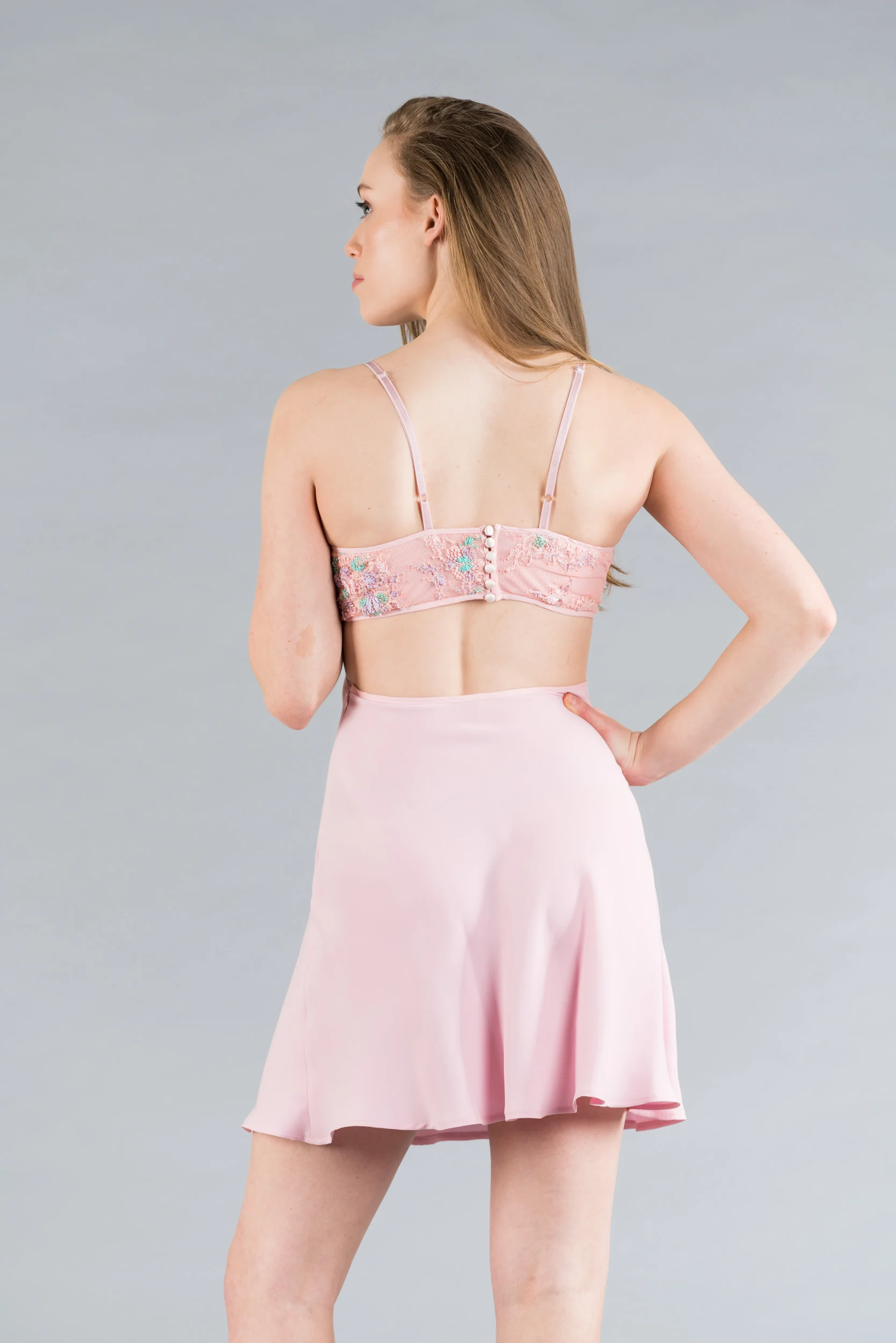 ss18-lookbook-web-40.jpg