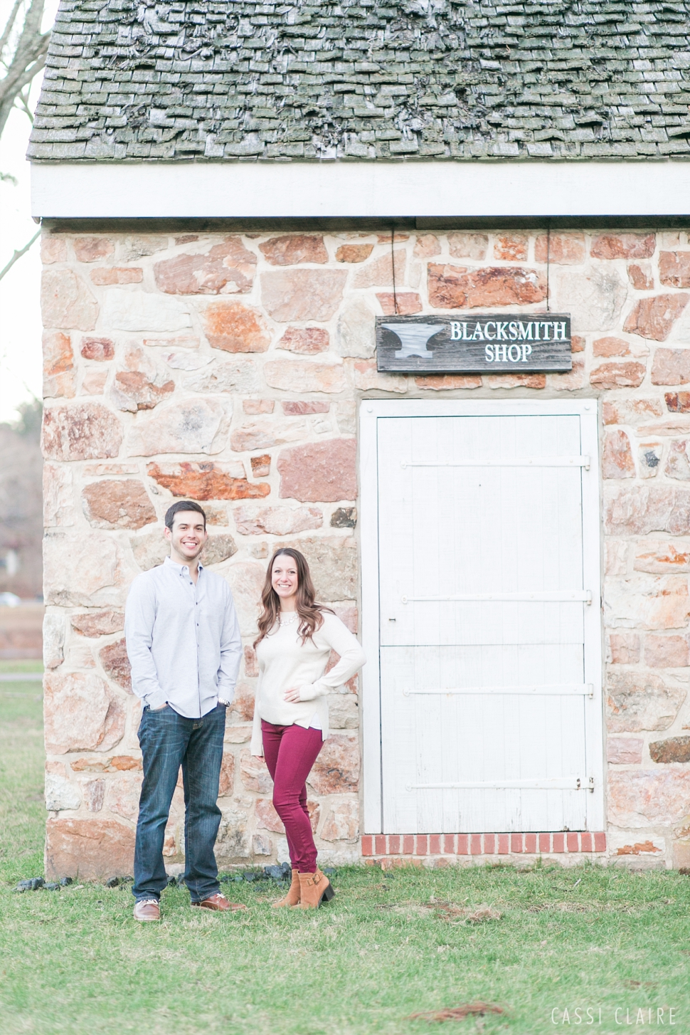 washington crossing inn engagement photo