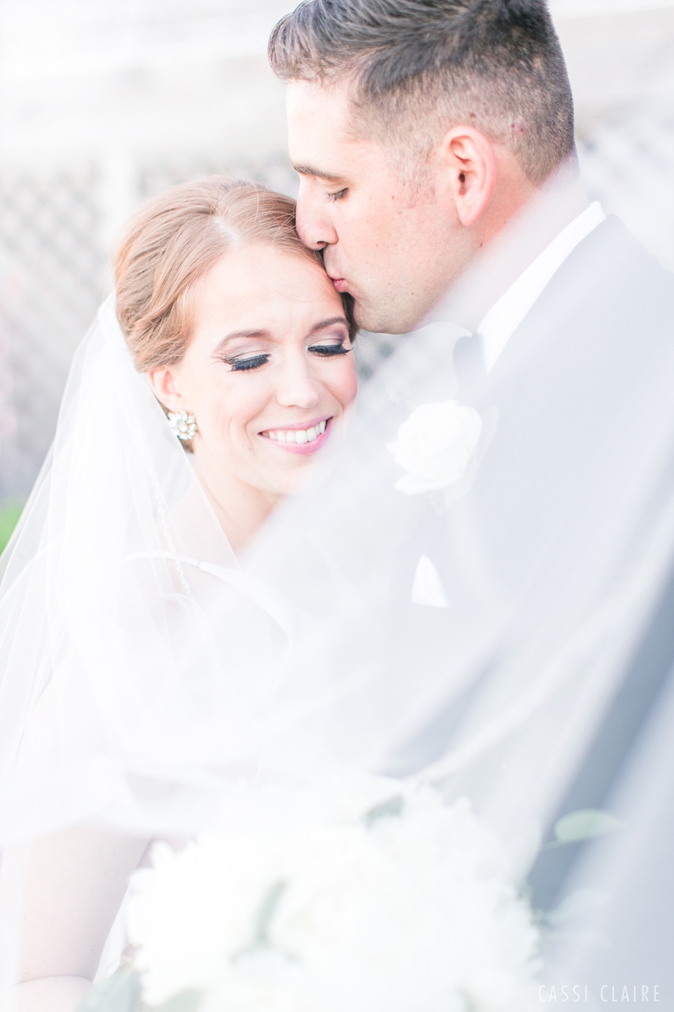 Martha_Clara_Vineyards_Wedding_01.jpg