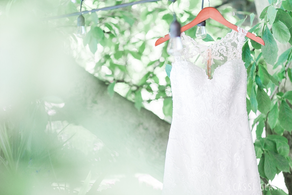 Stone-House-at-Stirling-Ridge-Wedding_CassiClaire_03.jpg