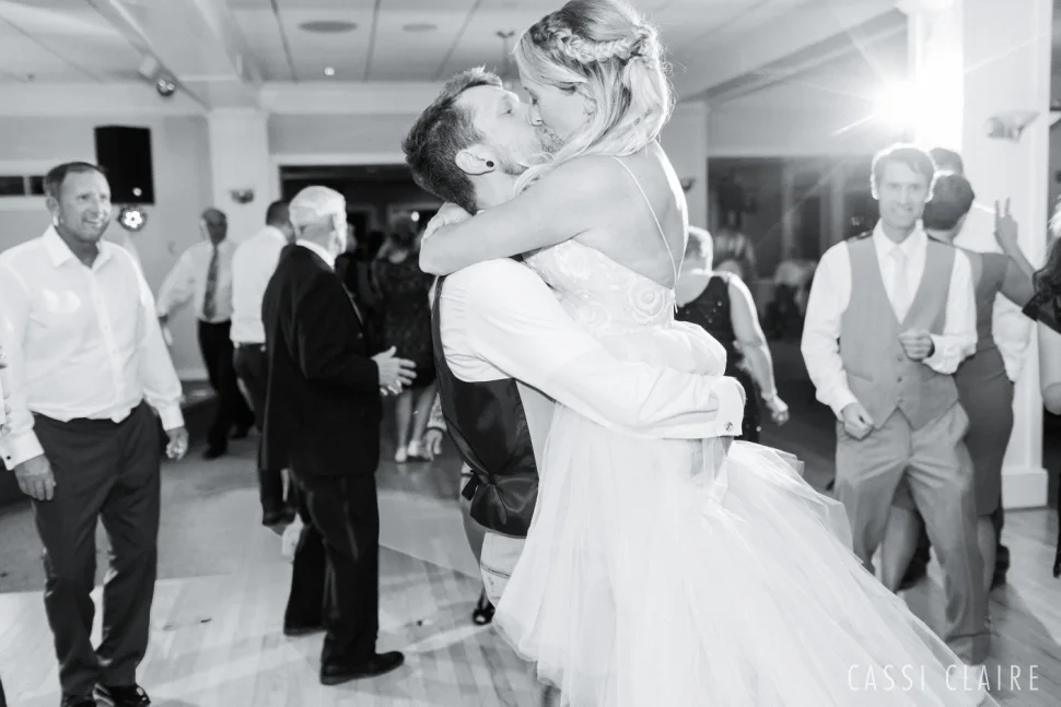 Avalon-Yacht-Club-Wedding-NJ_CassiClaire_72.jpg