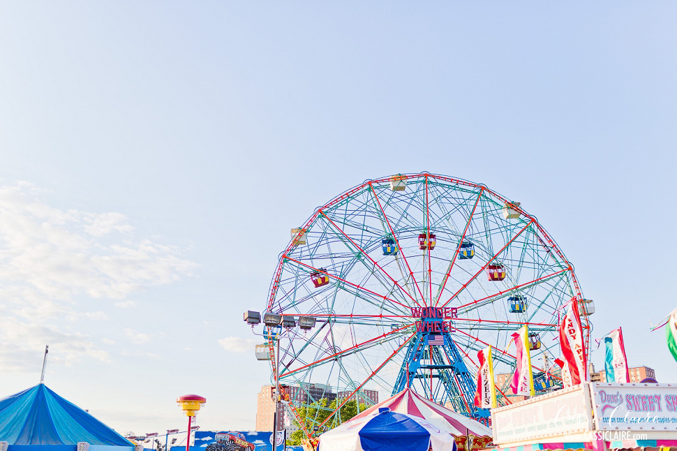 Coney-Island-Engagement-Session_14.jpg